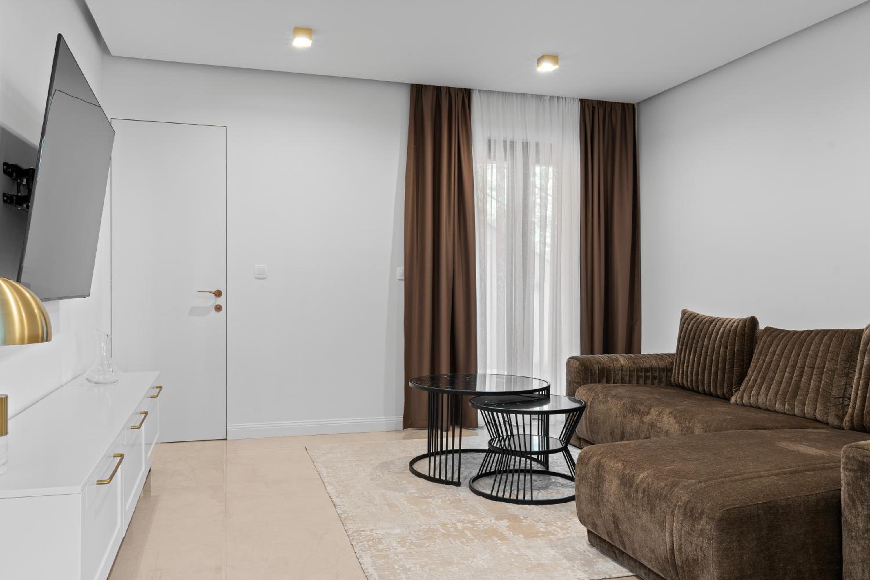 Apartment with View and Balcony photo 1