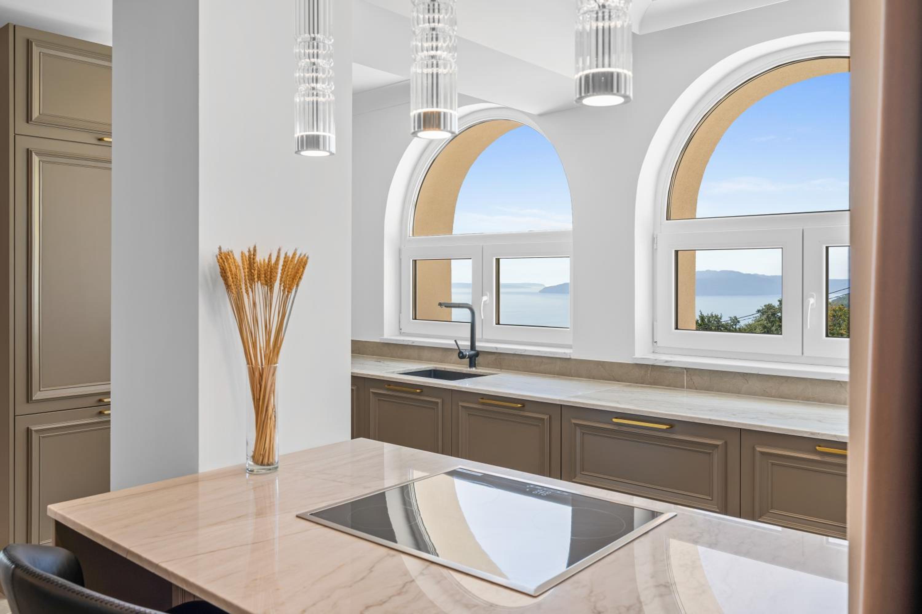 One-Bedroom Premium Apartment with Ocean View photo 2