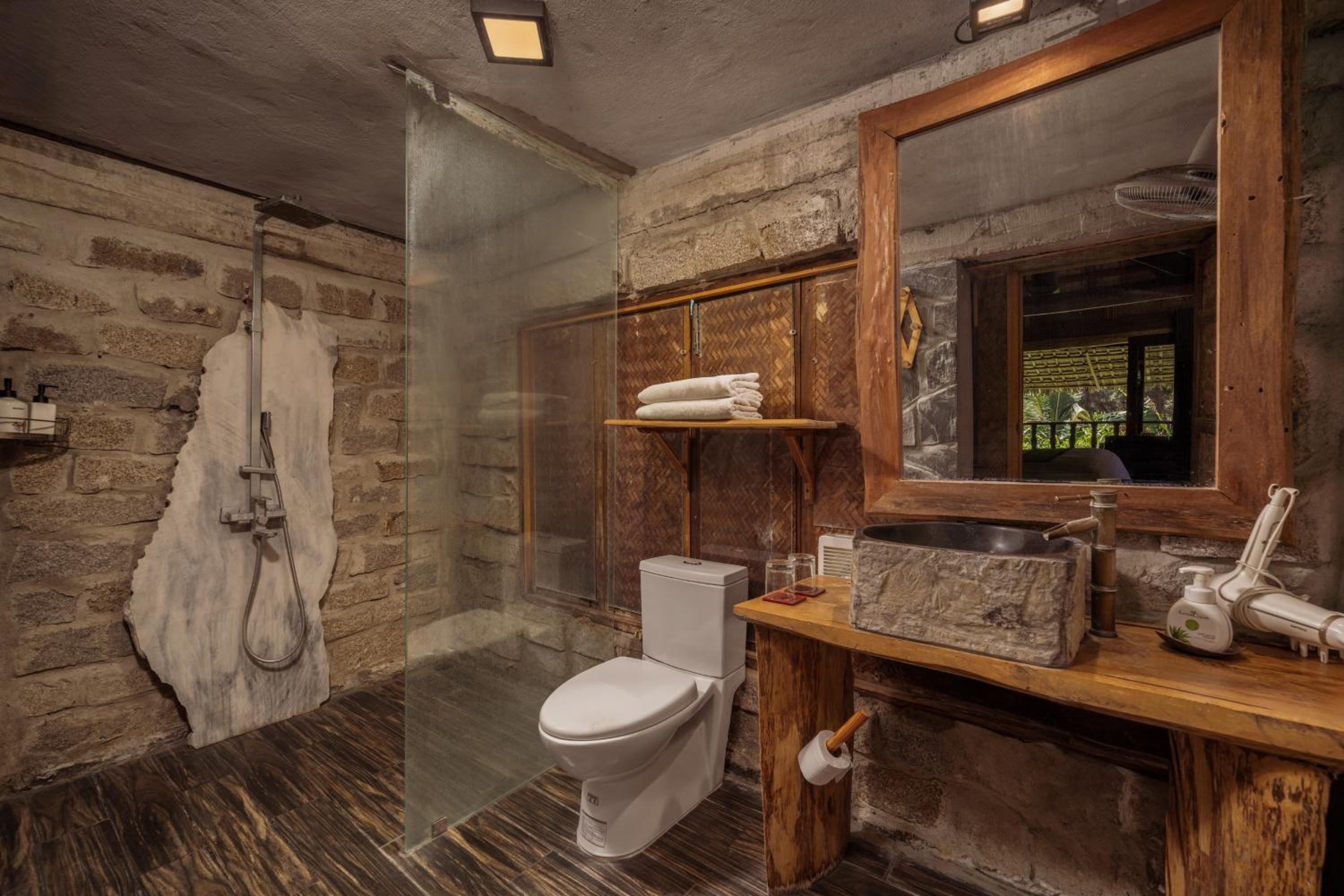 Two-Bedroom Chalet photo 2