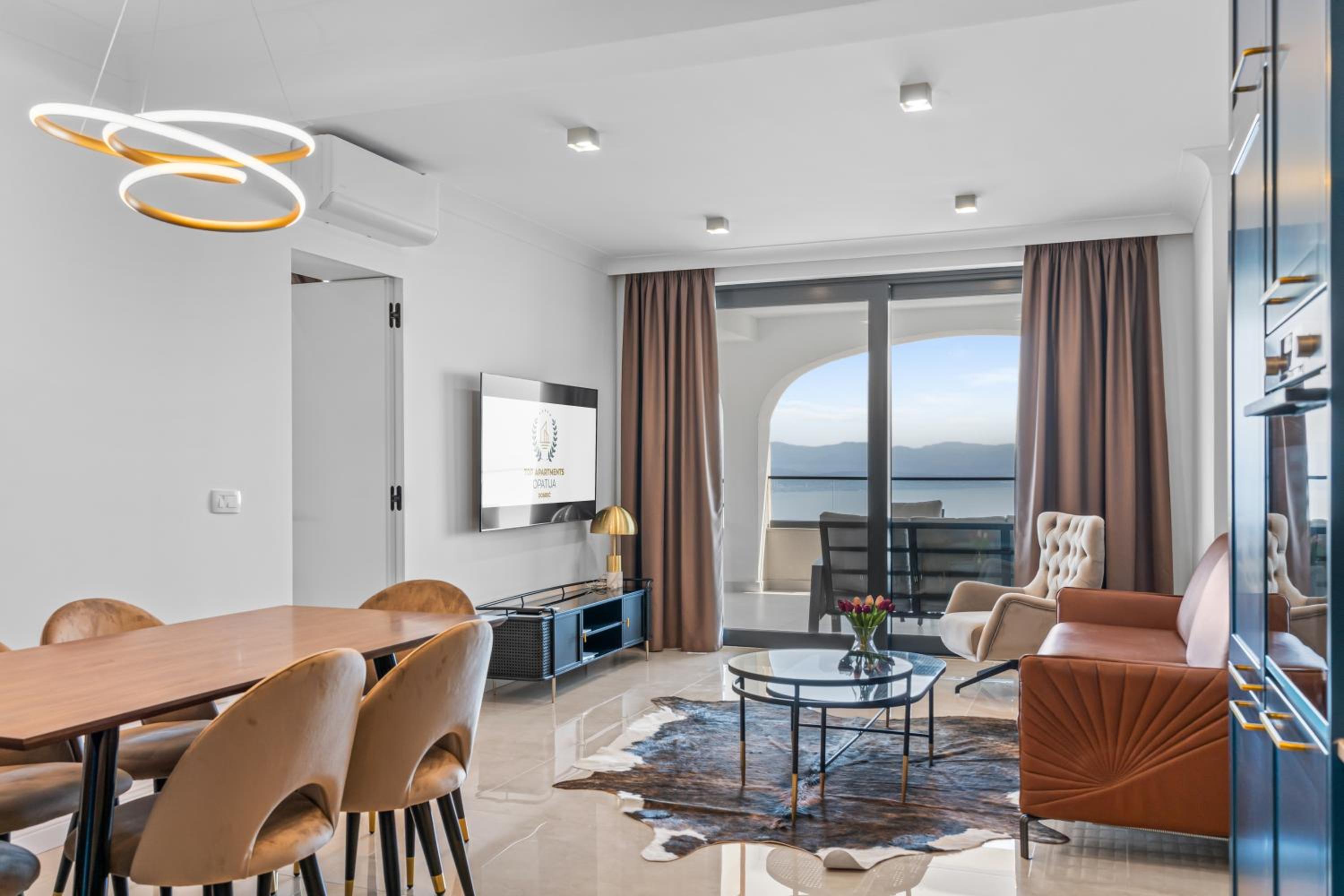 Two-Bedroom Deluxe Apartment with Ocean View photo 1