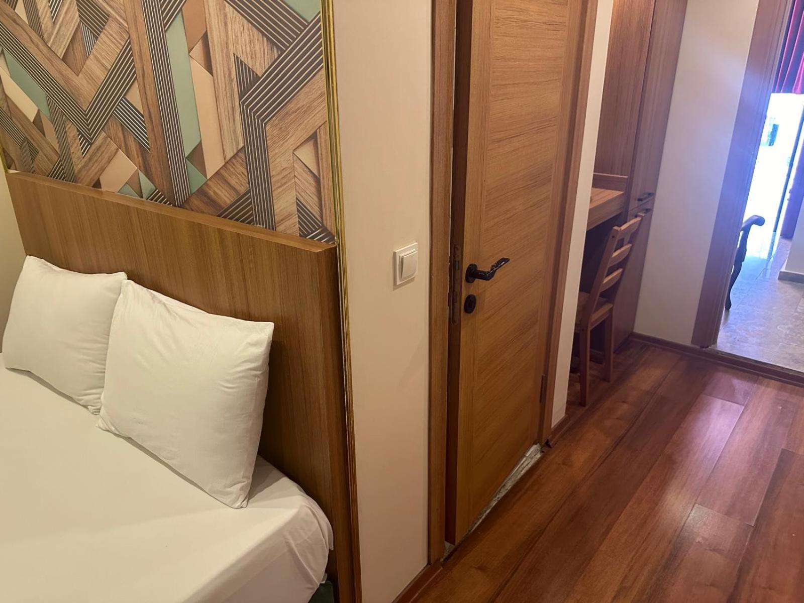 Standard Double Room photo 2