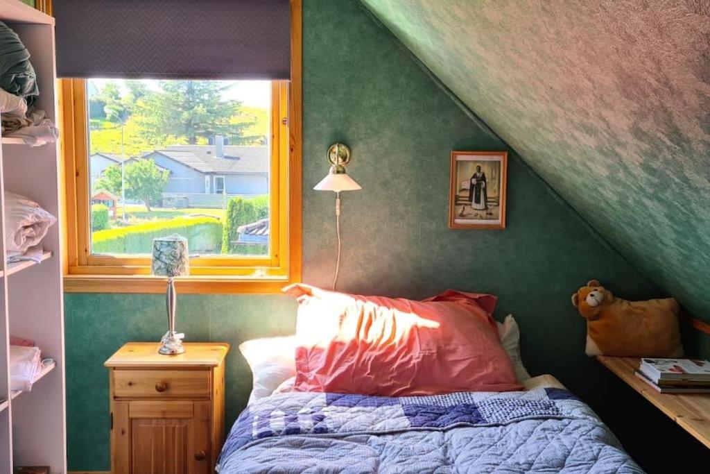 Three-Bedroom House photo 1