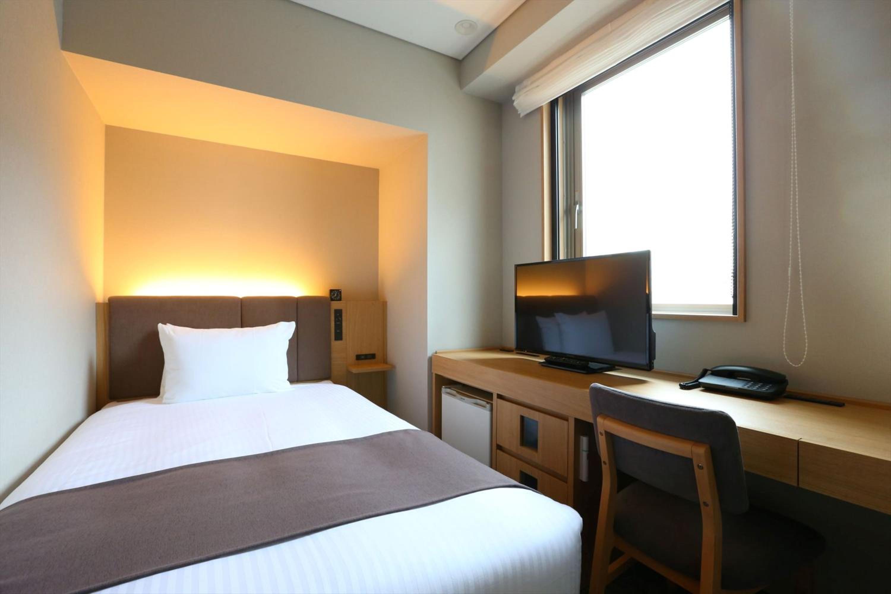 Small Double Room - Non-Smoking photo 1