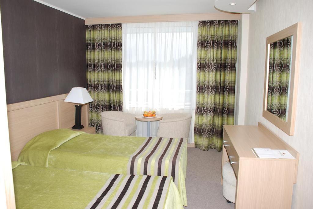 Standard Double or Twin Room photo 1