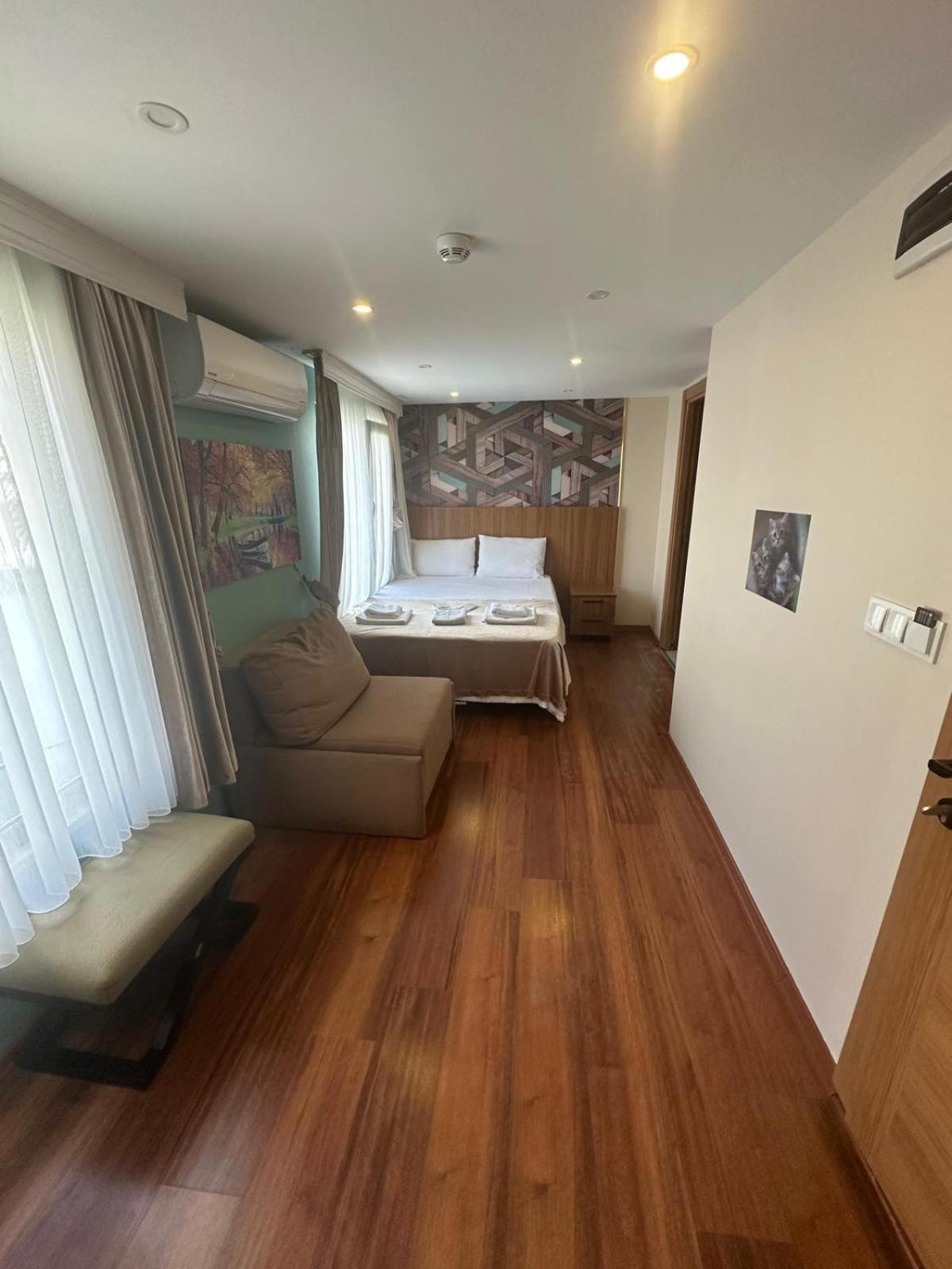 Deluxe Triple Room photo 1