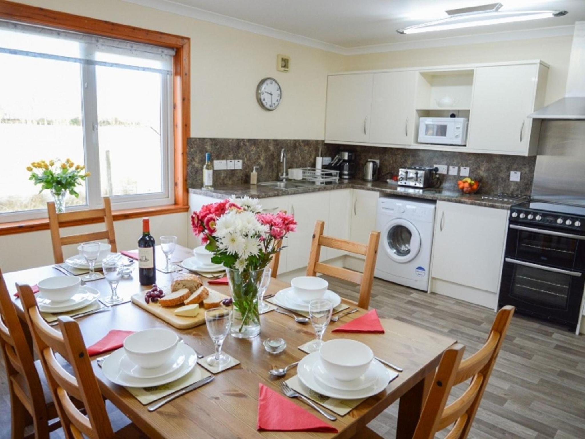 Three-Bedroom Holiday Home  photo 2