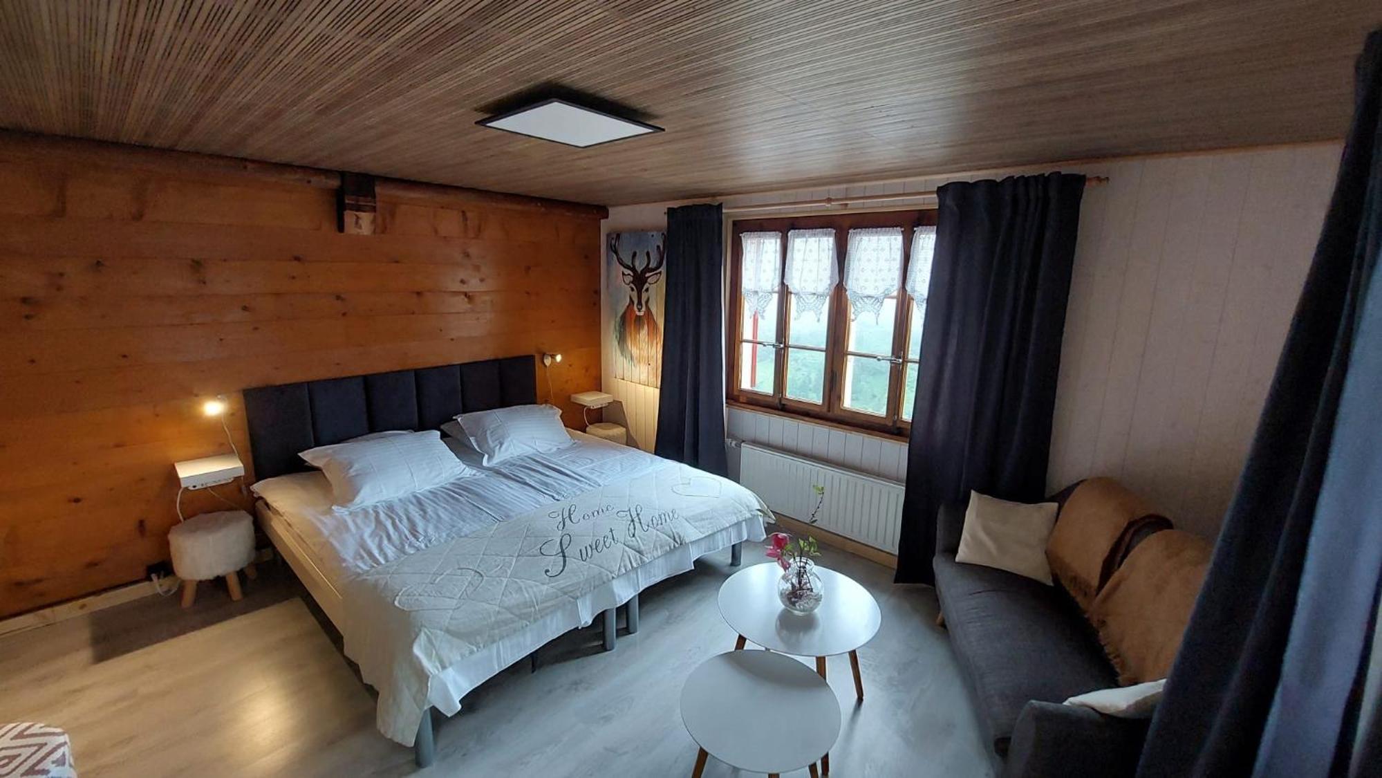 Double or Twin Room with Shared Bathroom photo 3