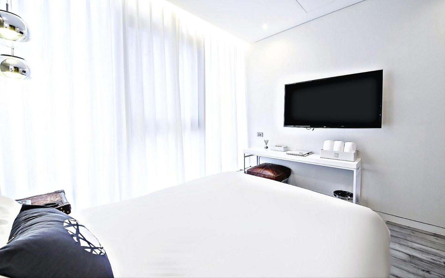 Standard Double Room - Photo 5