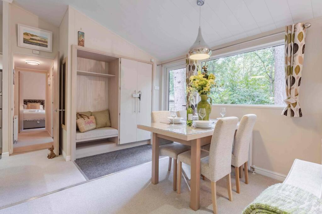 Two-Bedroom House photo 2