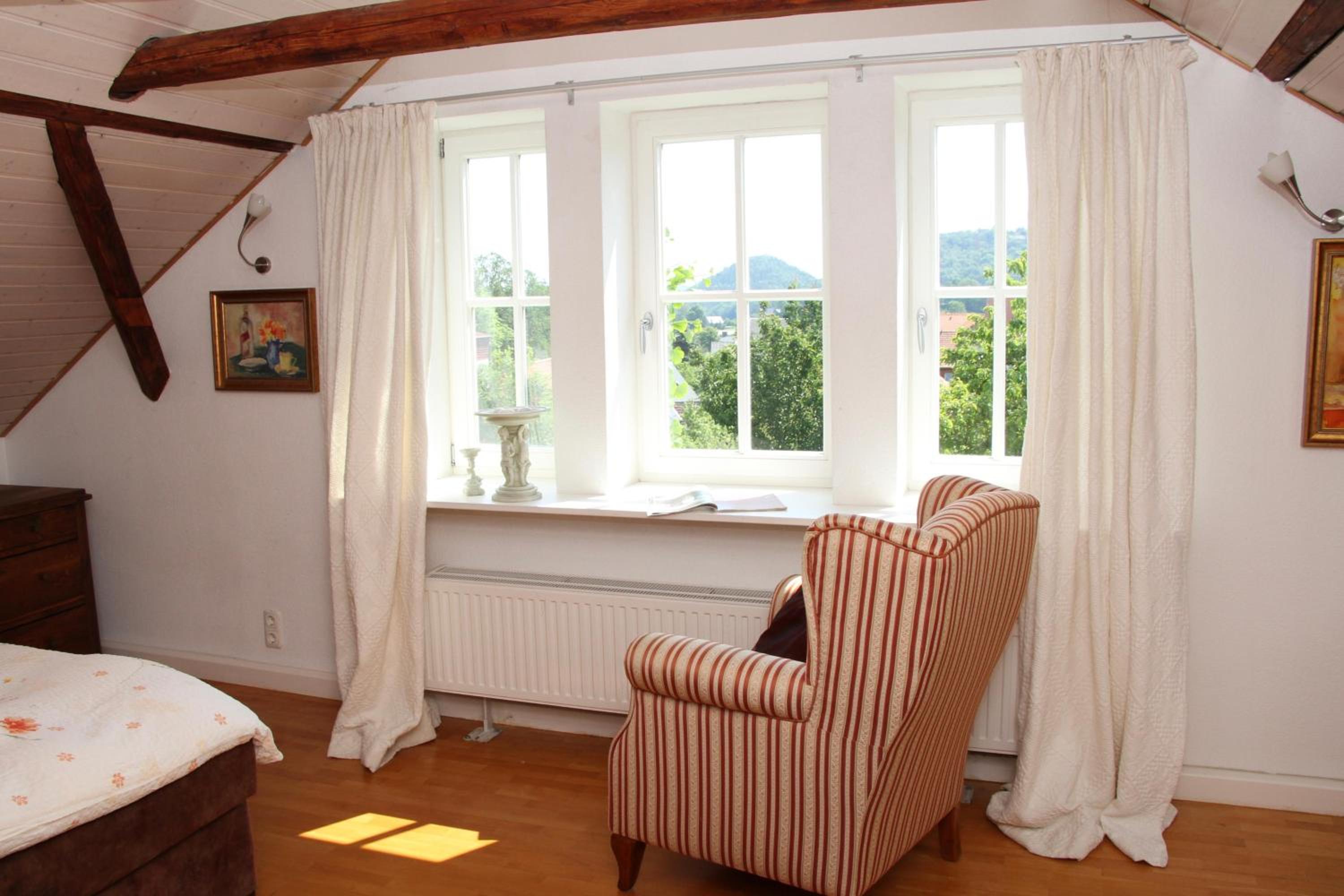 Four-Bedroom Apartment with Fireplace - Koenigstein photo 1