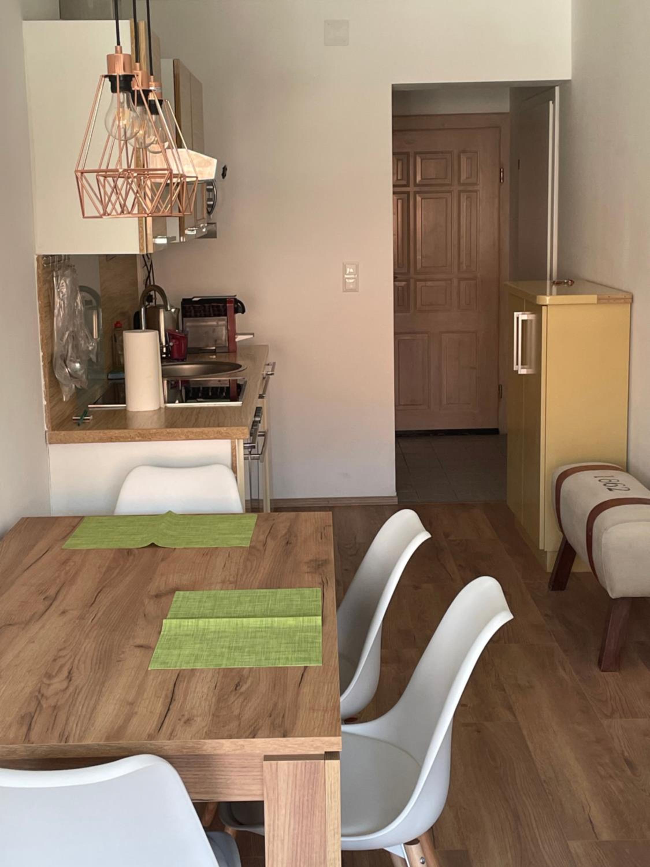 One-Bedroom Apartment photo 2
