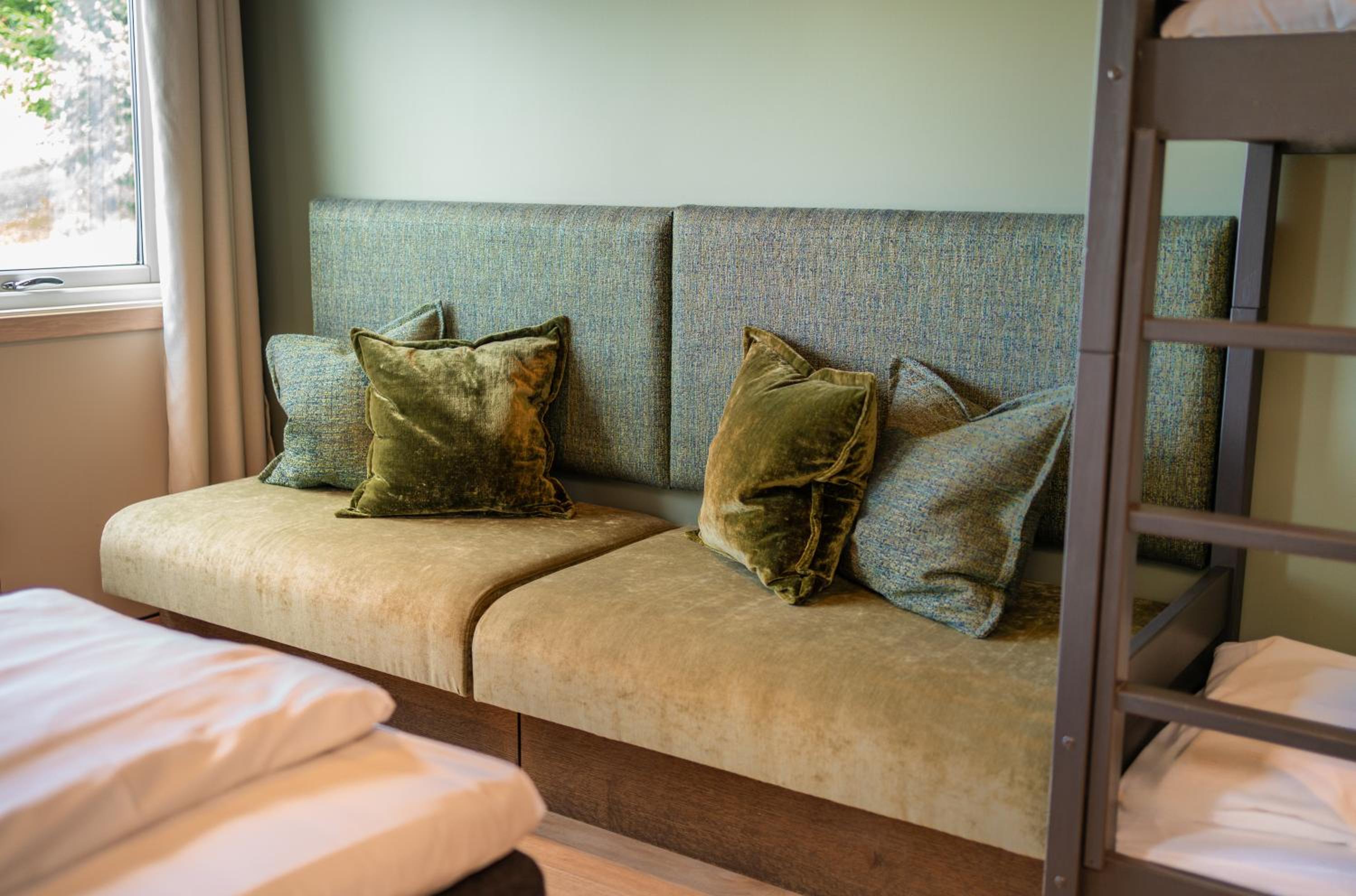 Family Room Deluxe 4 beds - Photo 9