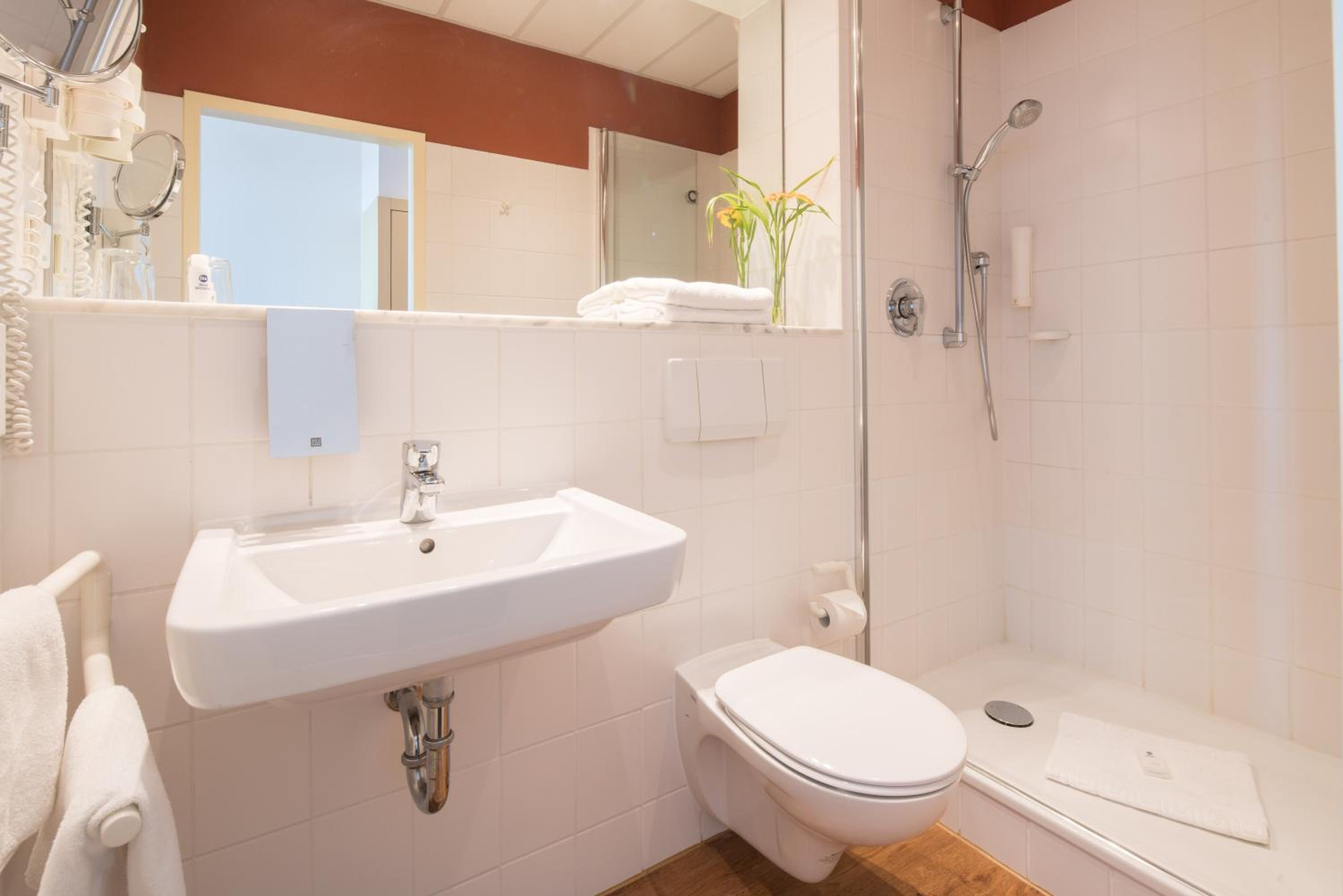 Double Room Oriel - Photo 3