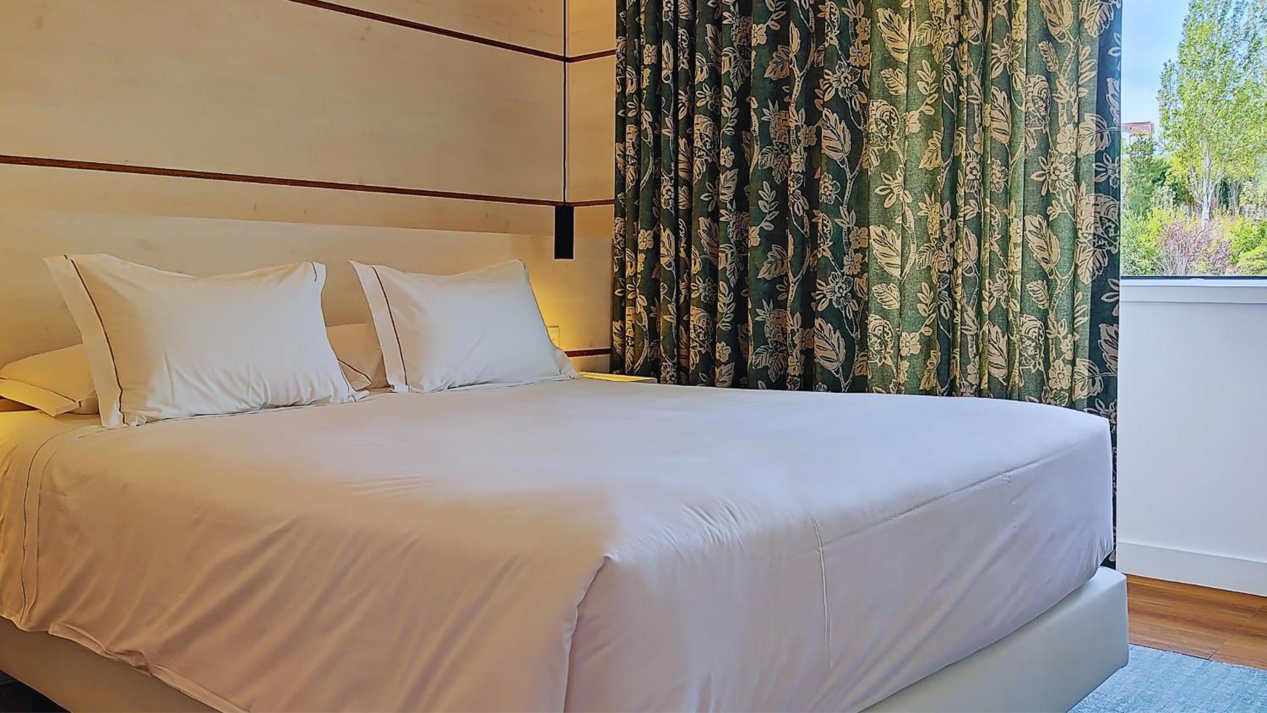 Deluxe Double Room - Photo 3