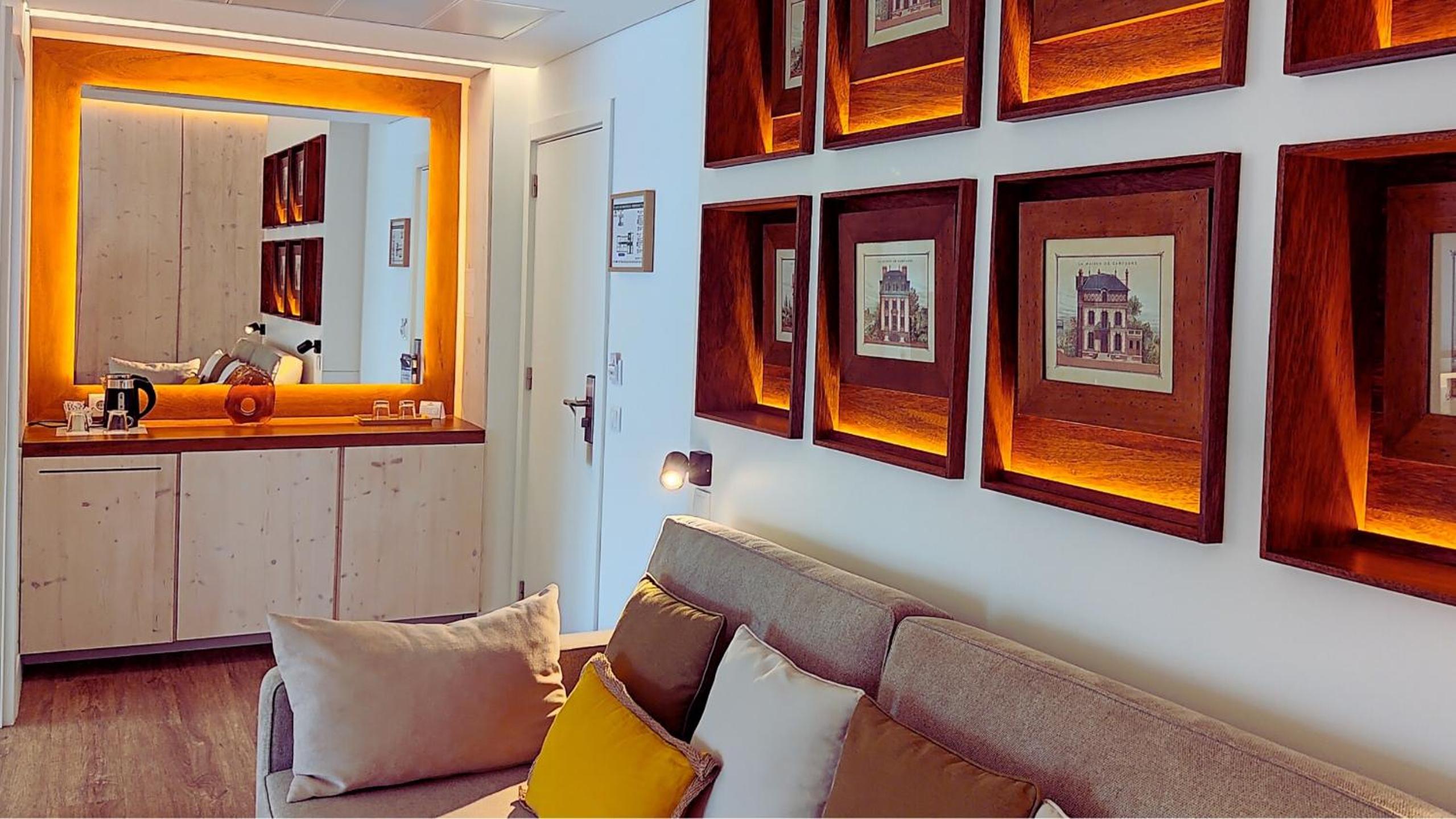 Deluxe Twin Room - Photo 3