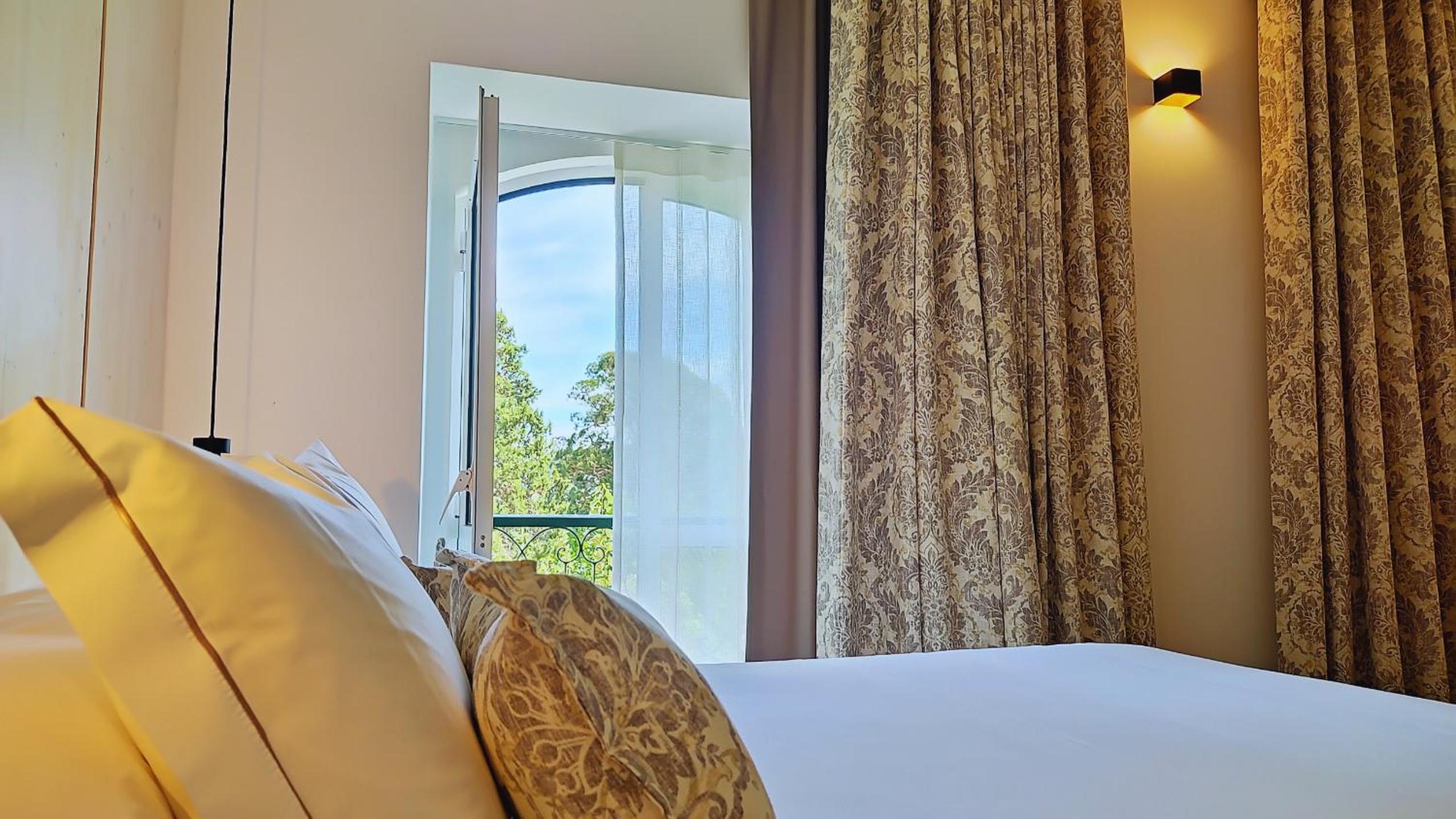 Deluxe Double Room - Photo 1