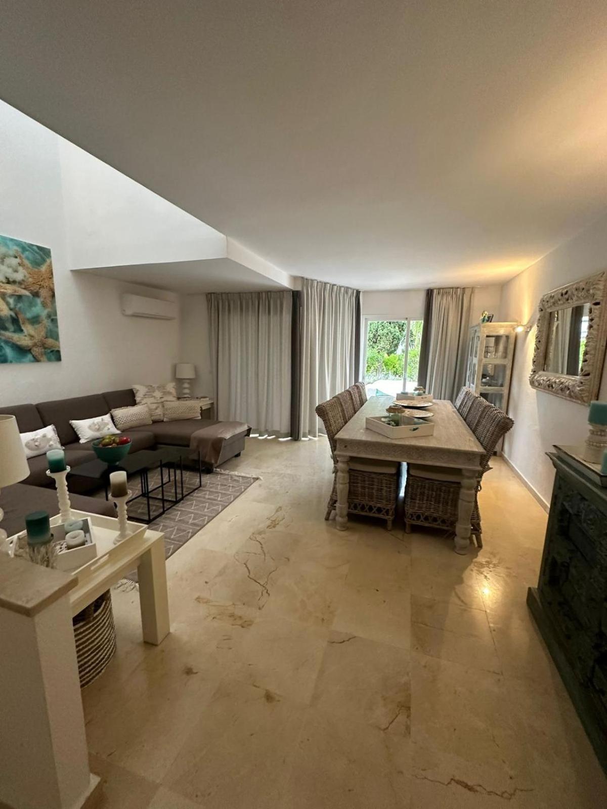 Casa de cinco habitaciones