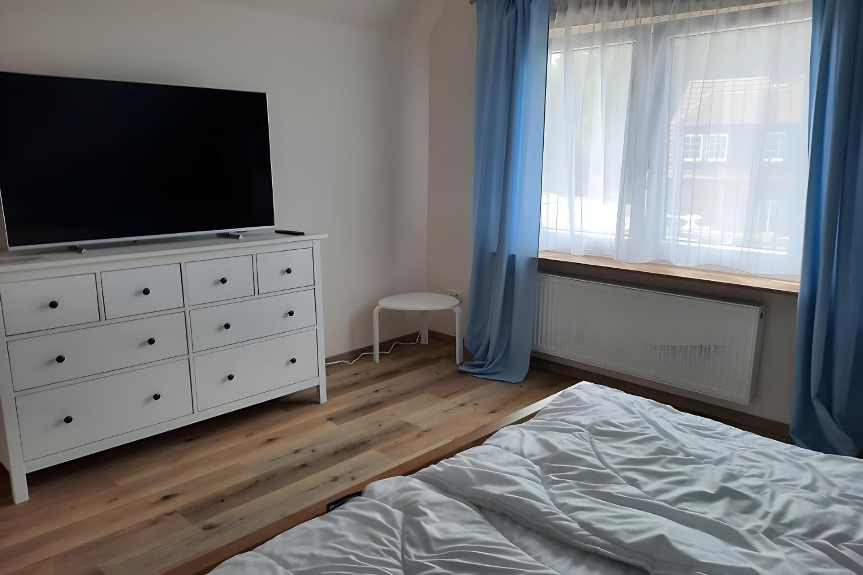 One-Bedroom House photo 1