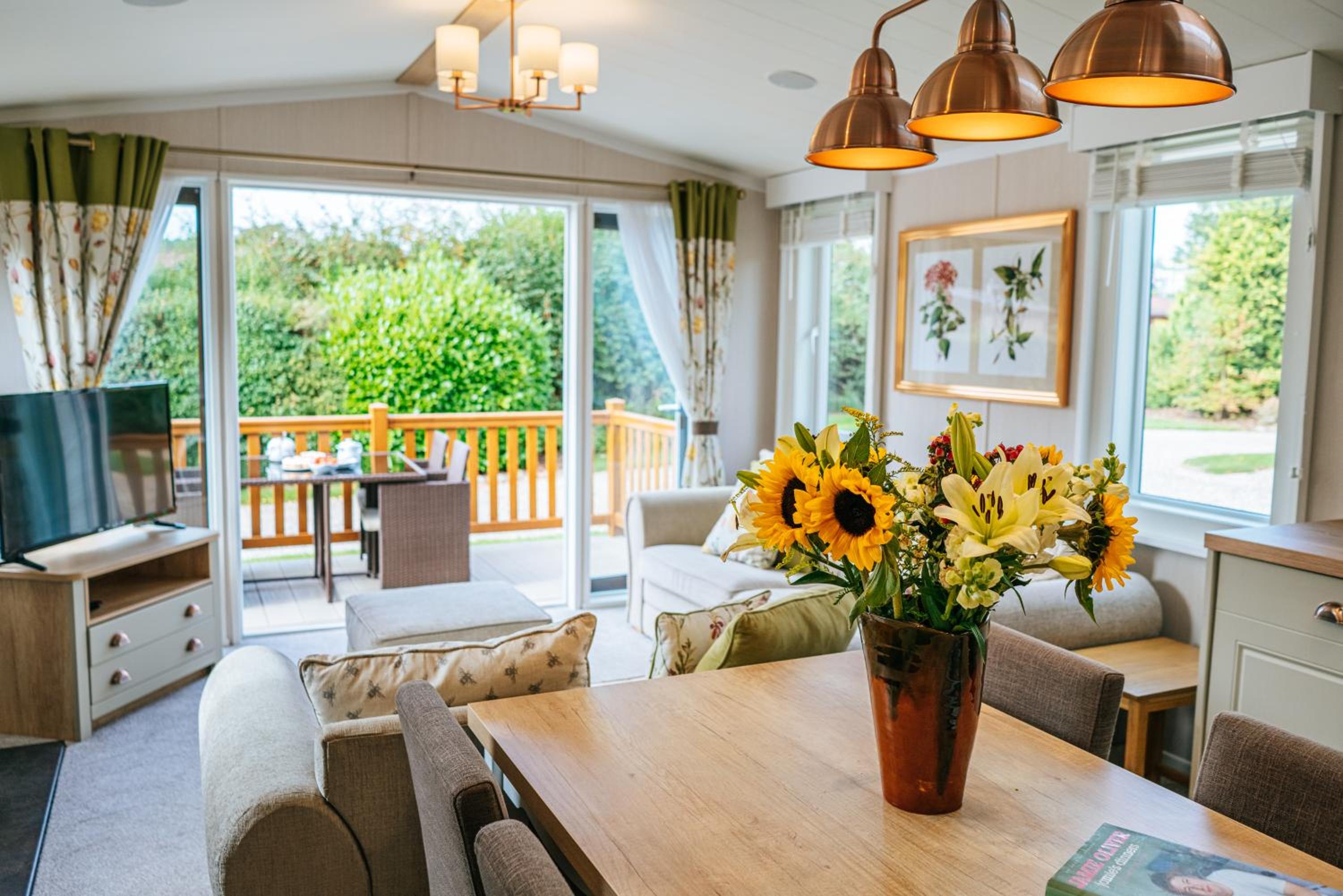 Two Bedroom Deluxe Junior Lodge with Hot Tub