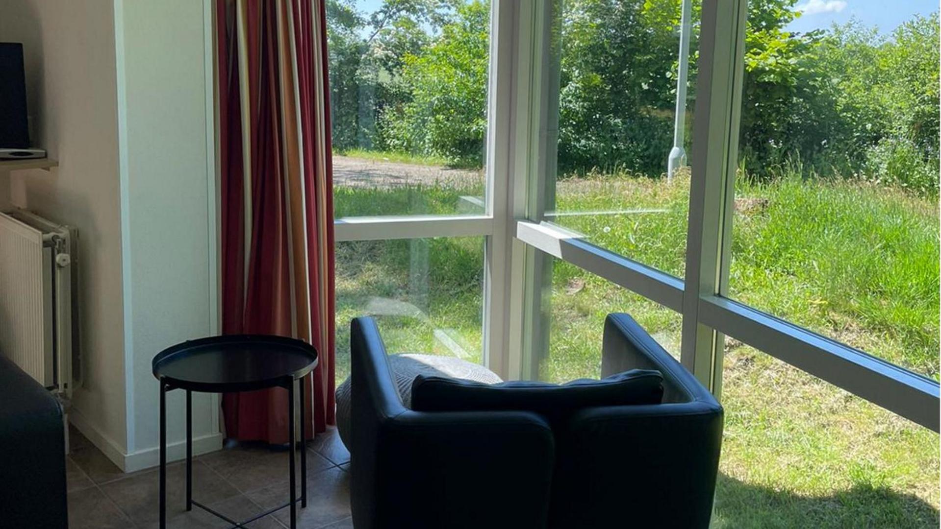 Three-Bedroom Apartment with Water View photo 3