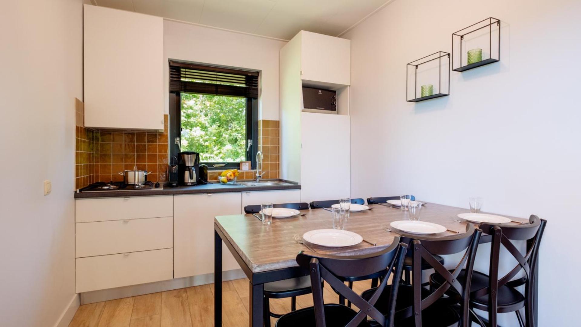 Three-Bedroom Apartment with Water View photo 2