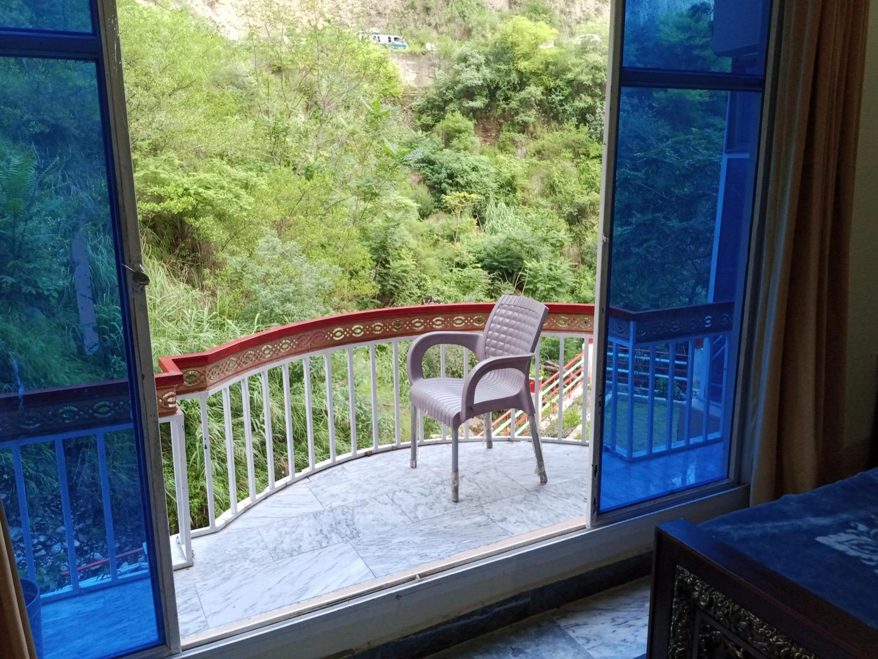 Family Room with Garden View photo 3