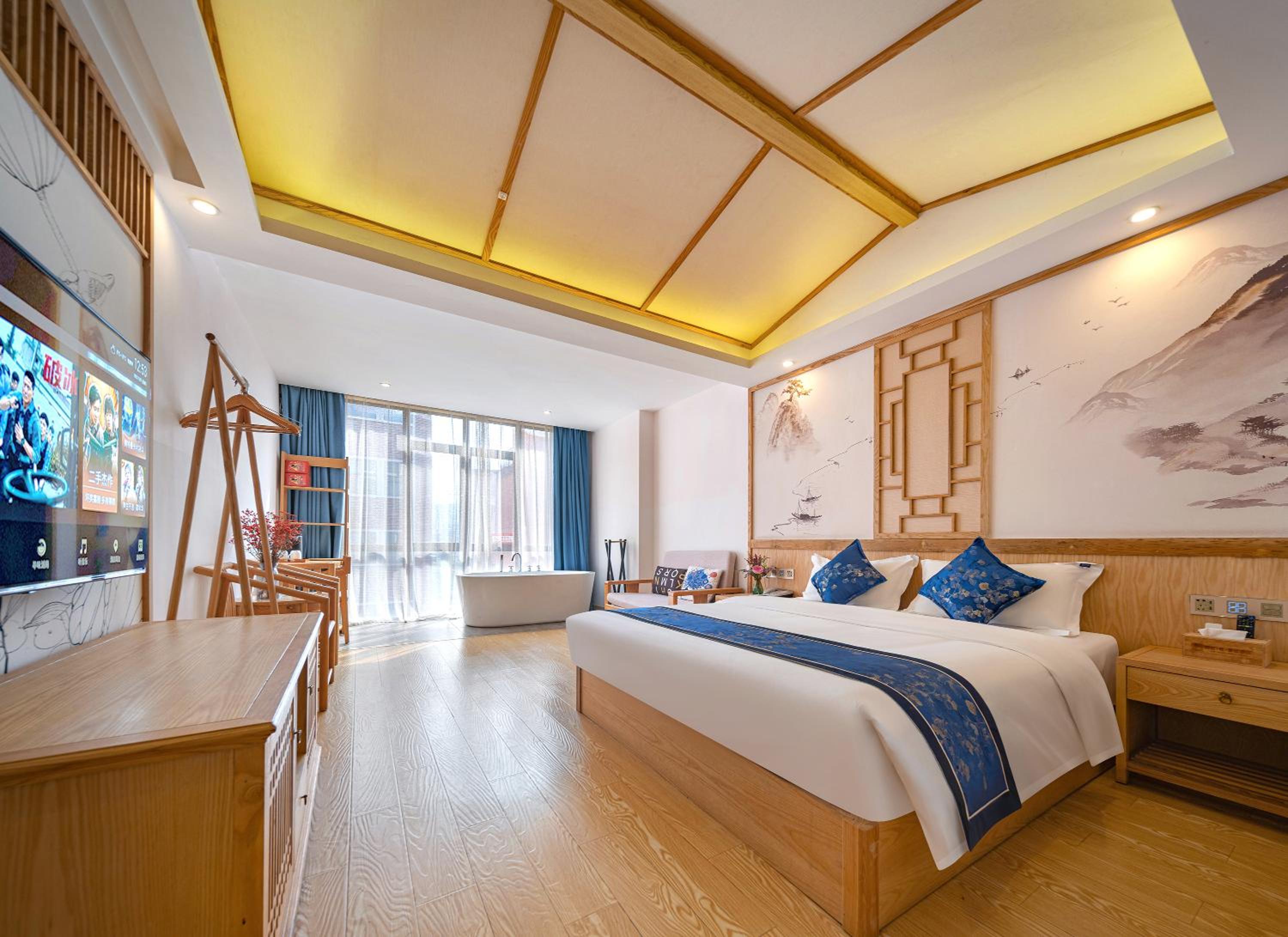 Deluxe Queen Room photo 1