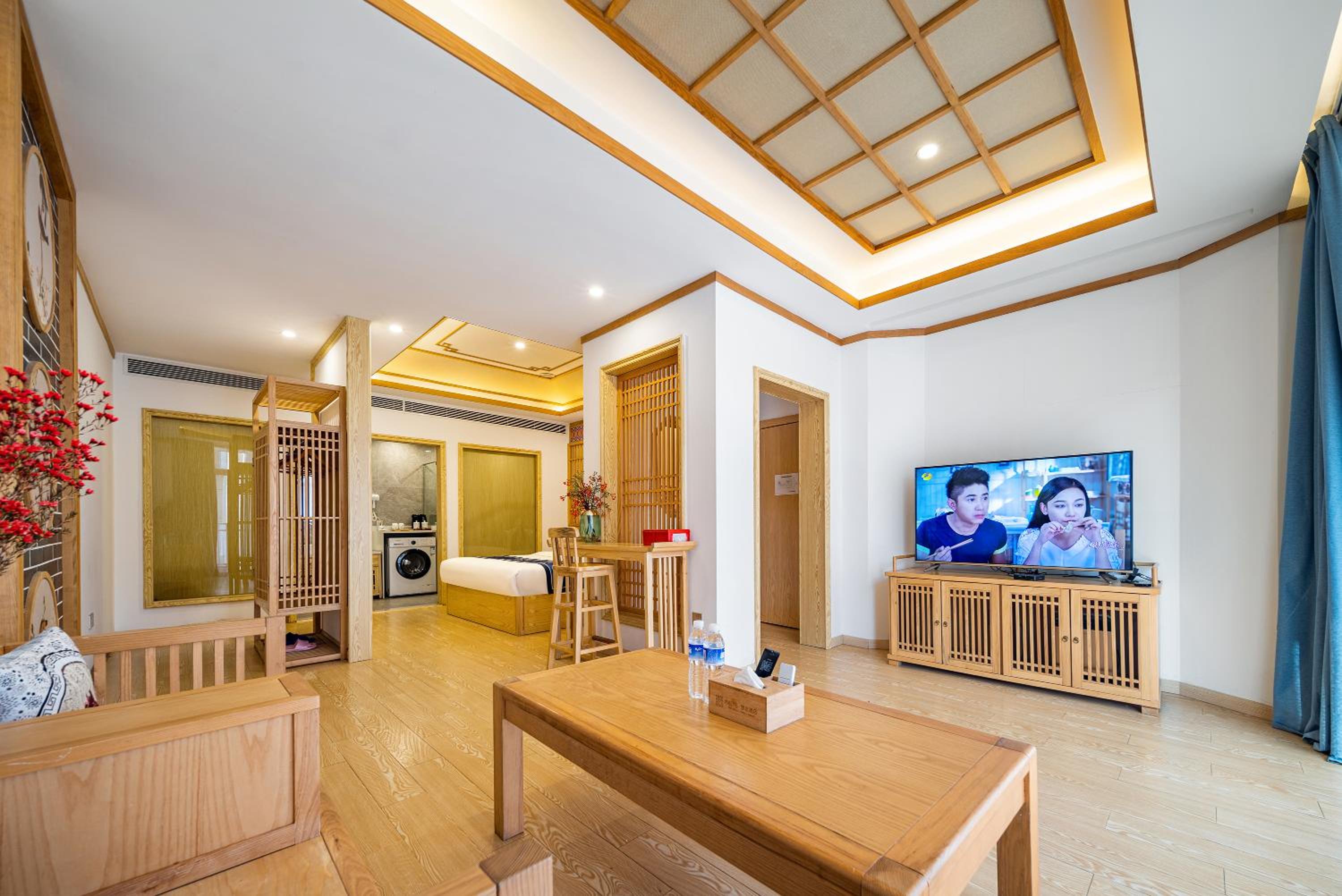 Suite with Balcony photo 2