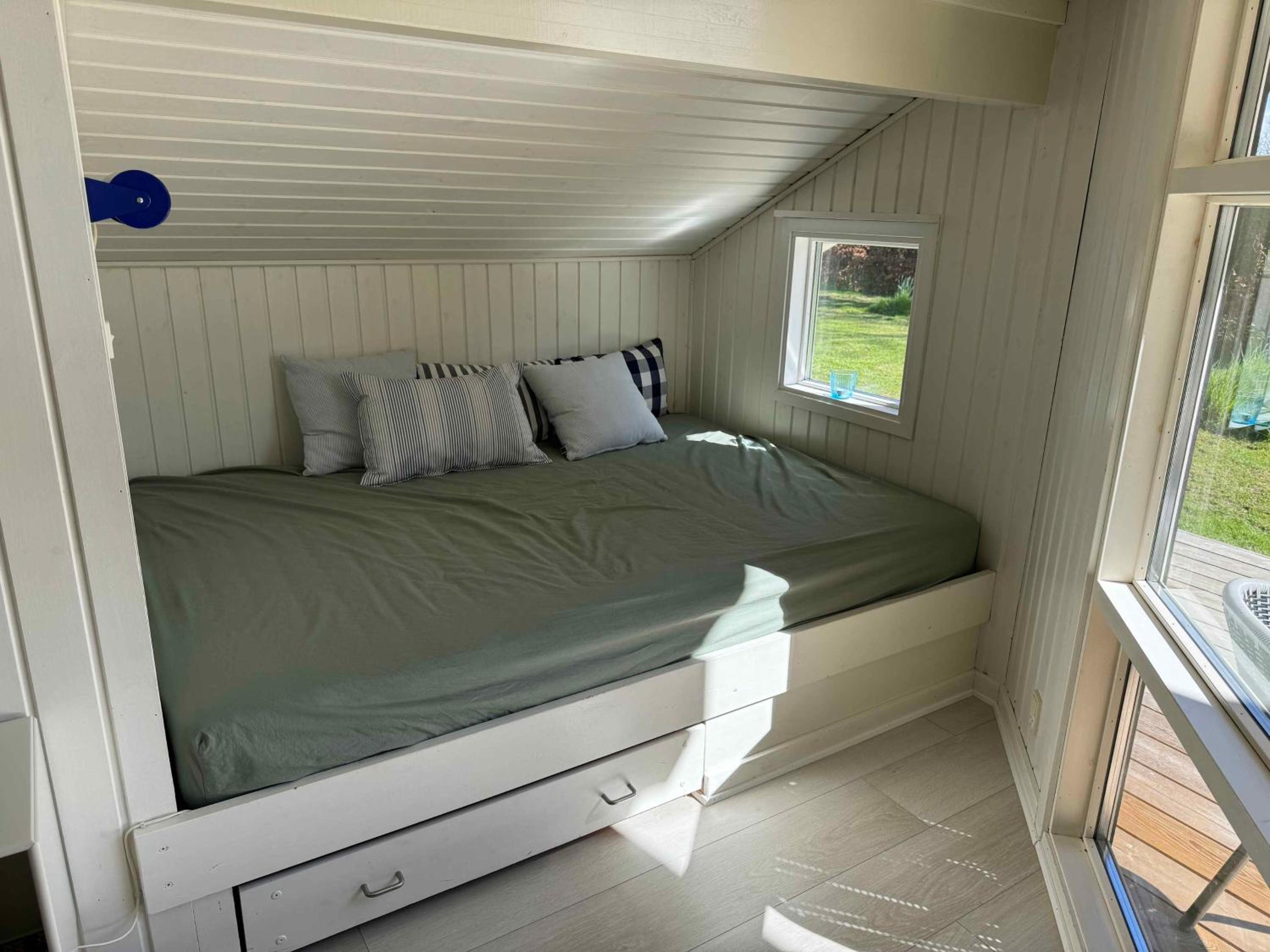 Four-Bedroom House photo 2