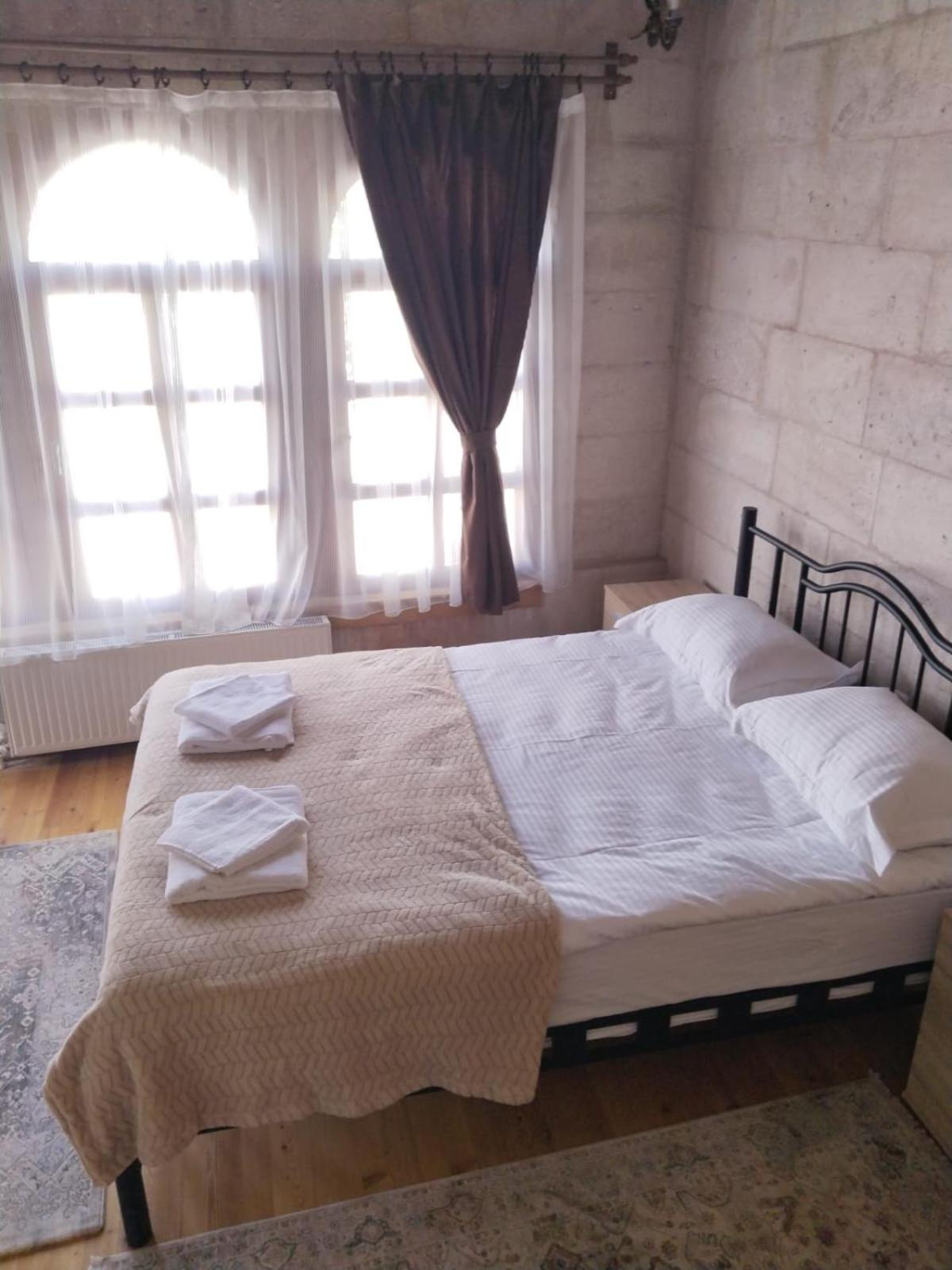 Double Room - Photo 19