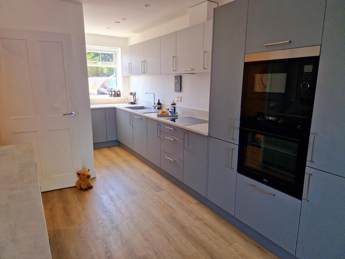 Three-Bedroom House photo 1