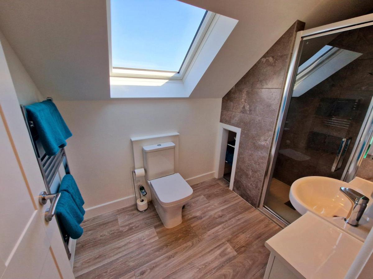 Three-Bedroom House photo 2
