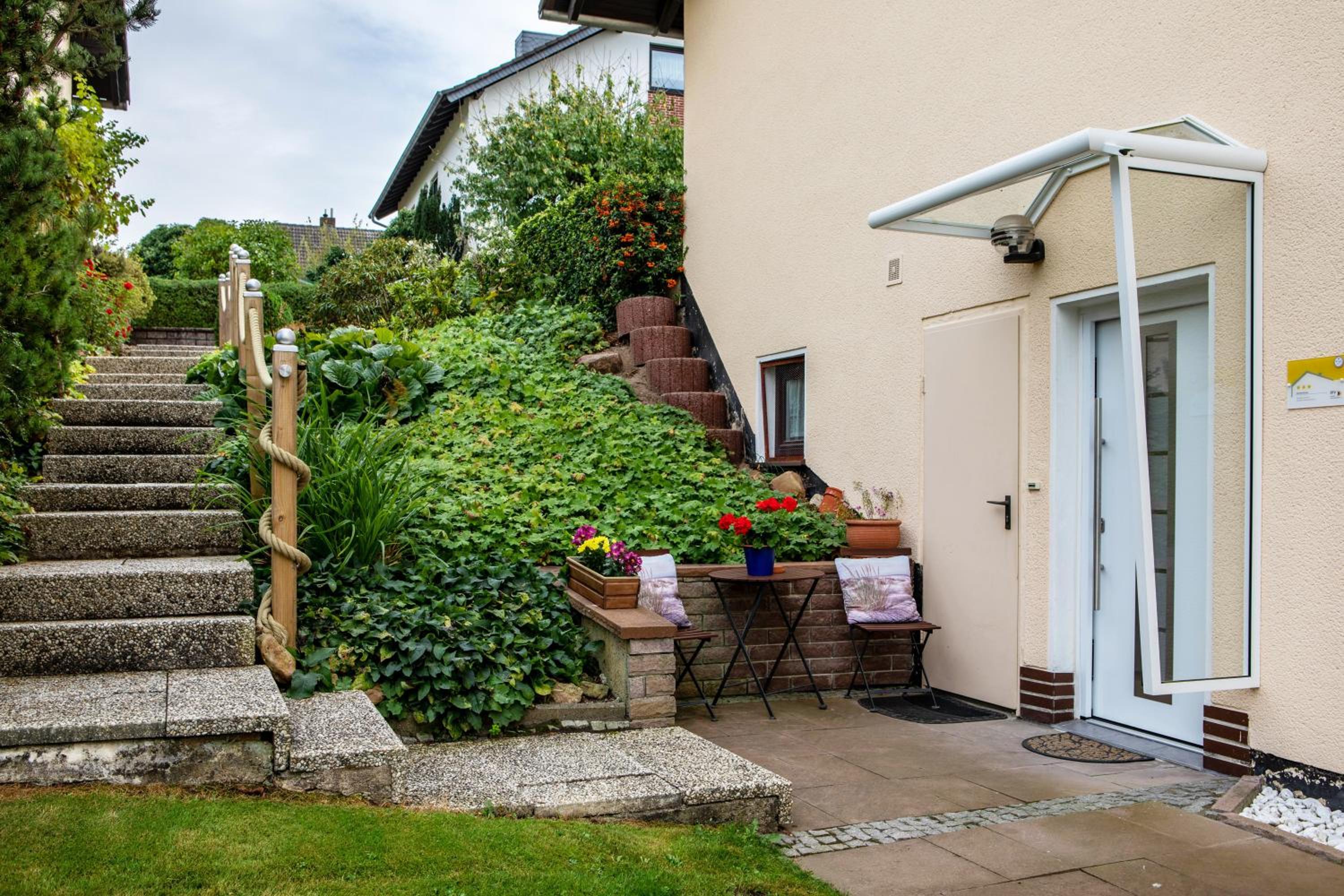 One-Bedroom Apartment with Garden View photo 2