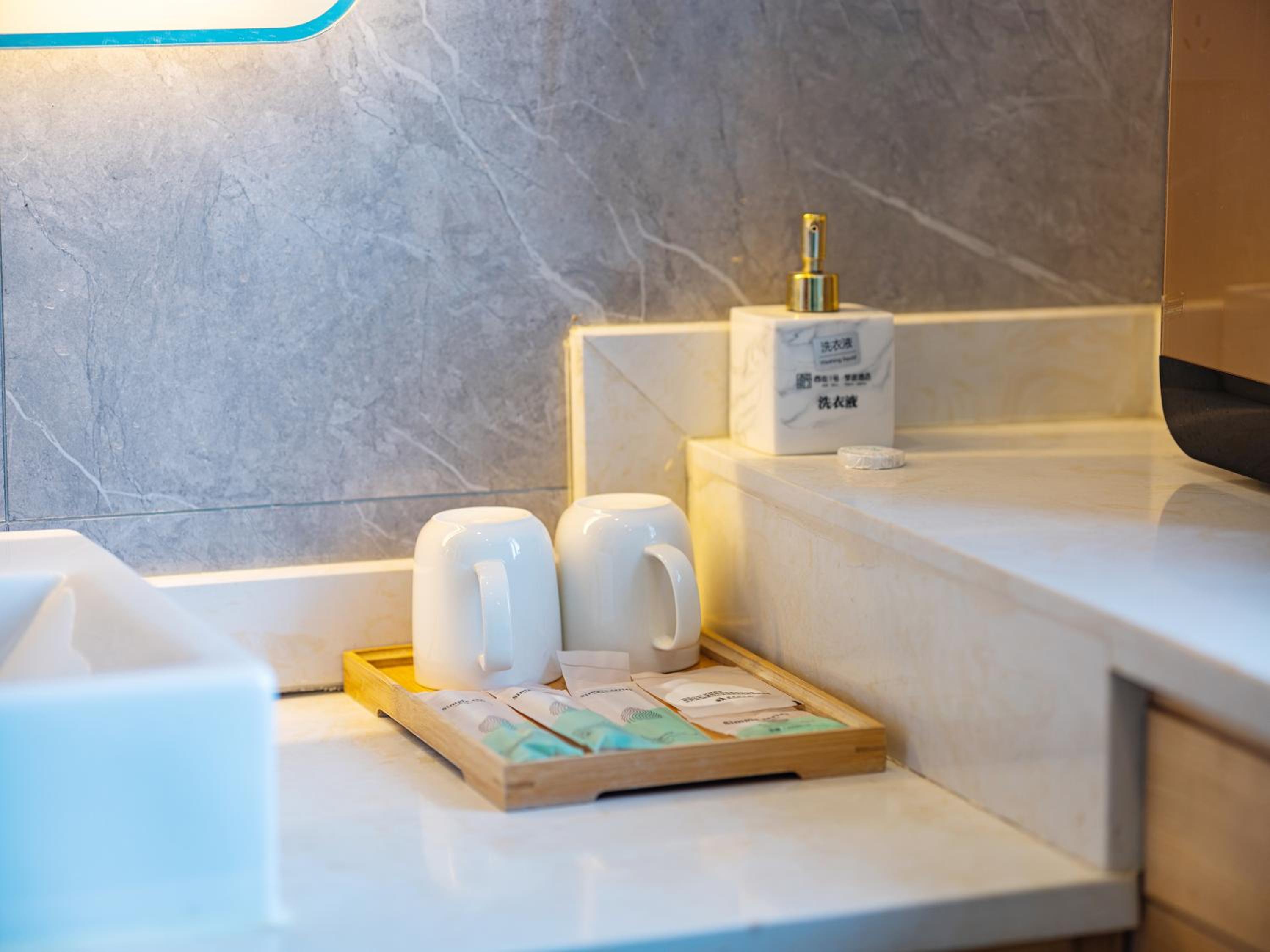Double Room with Private Bathroom photo 3