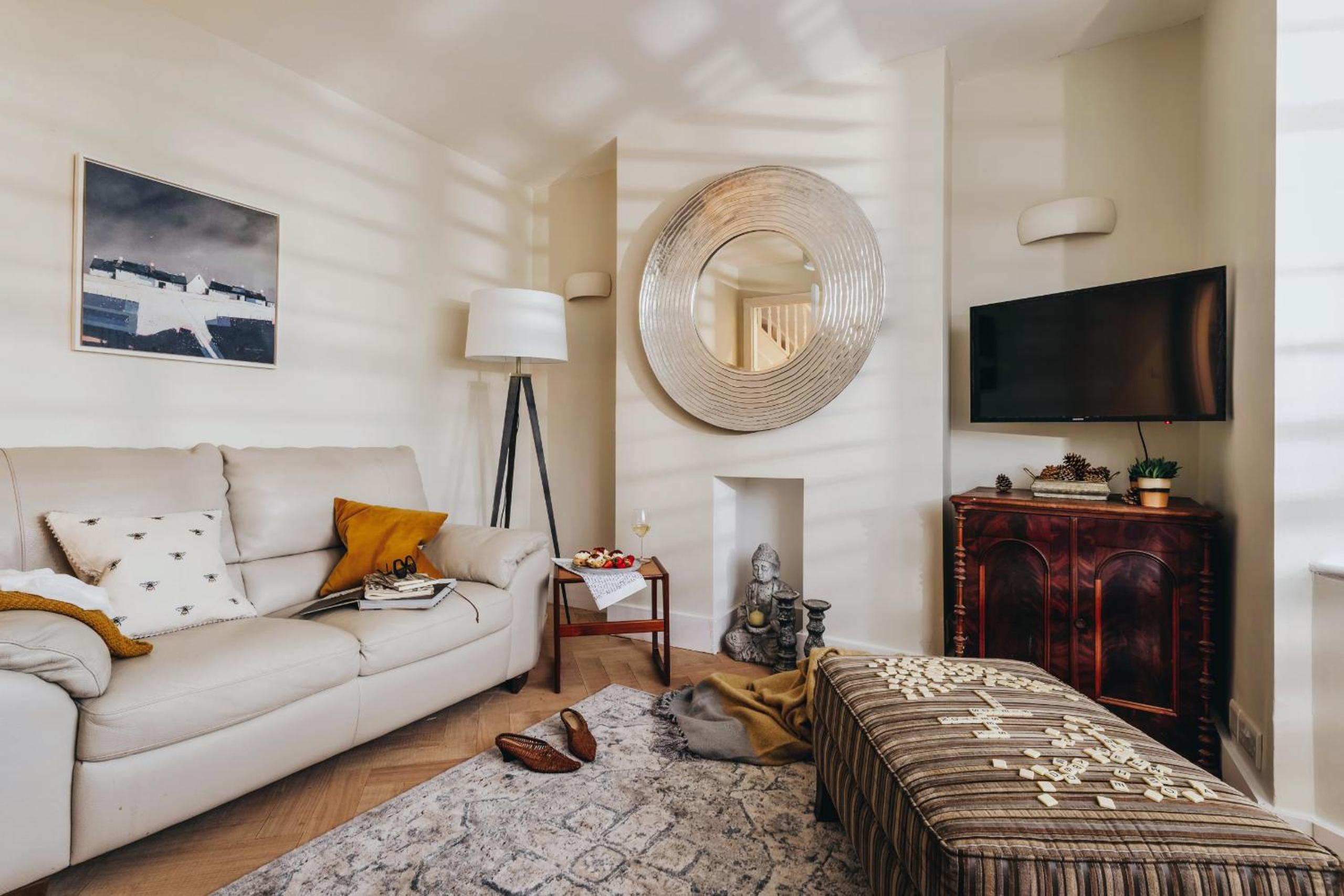 Three-Bedroom House photo 1