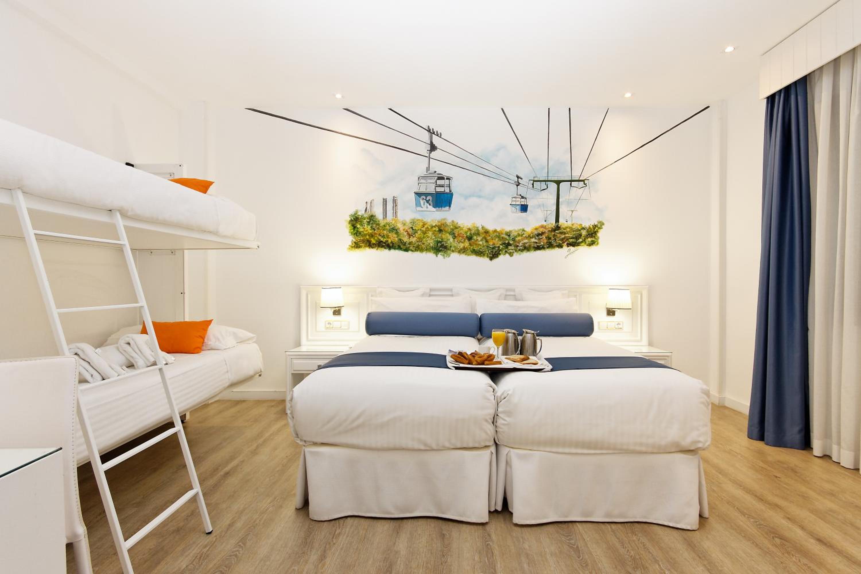 Standard Quadruple Room - Photo 6