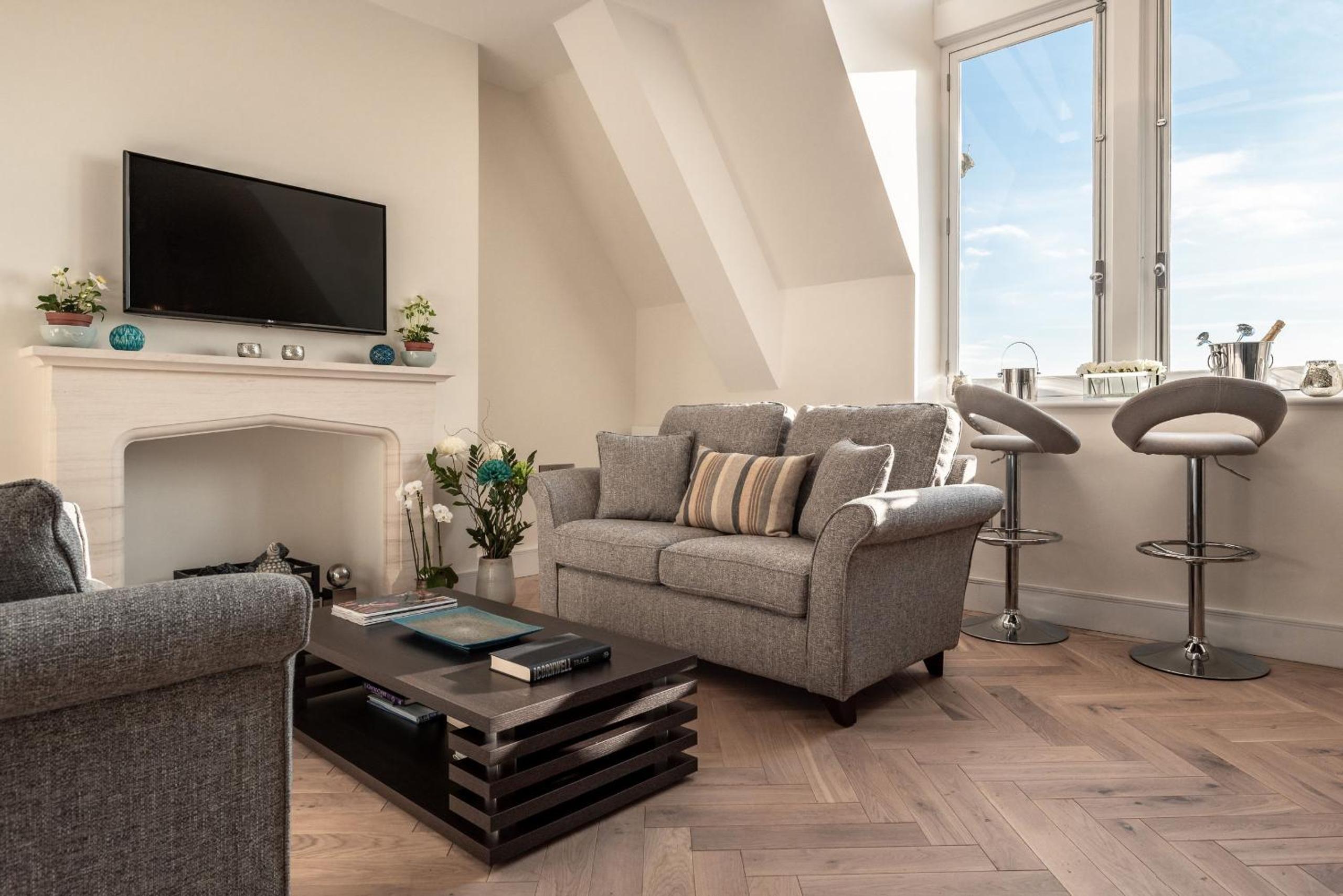 Cathedral View - An Exclusive Private Apartment on Cathedral Green, Exeter