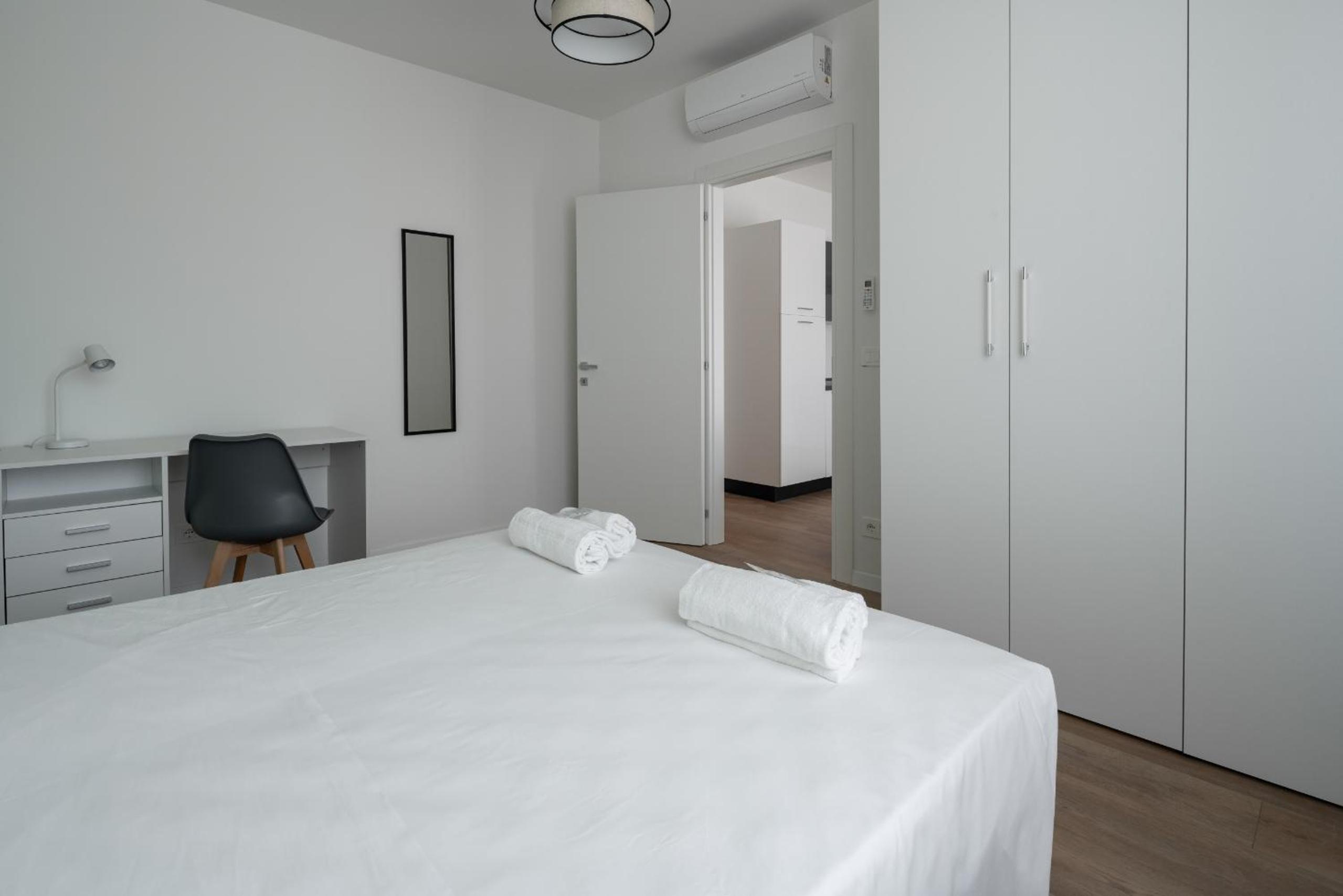 Apartment With Balcony photo 3
