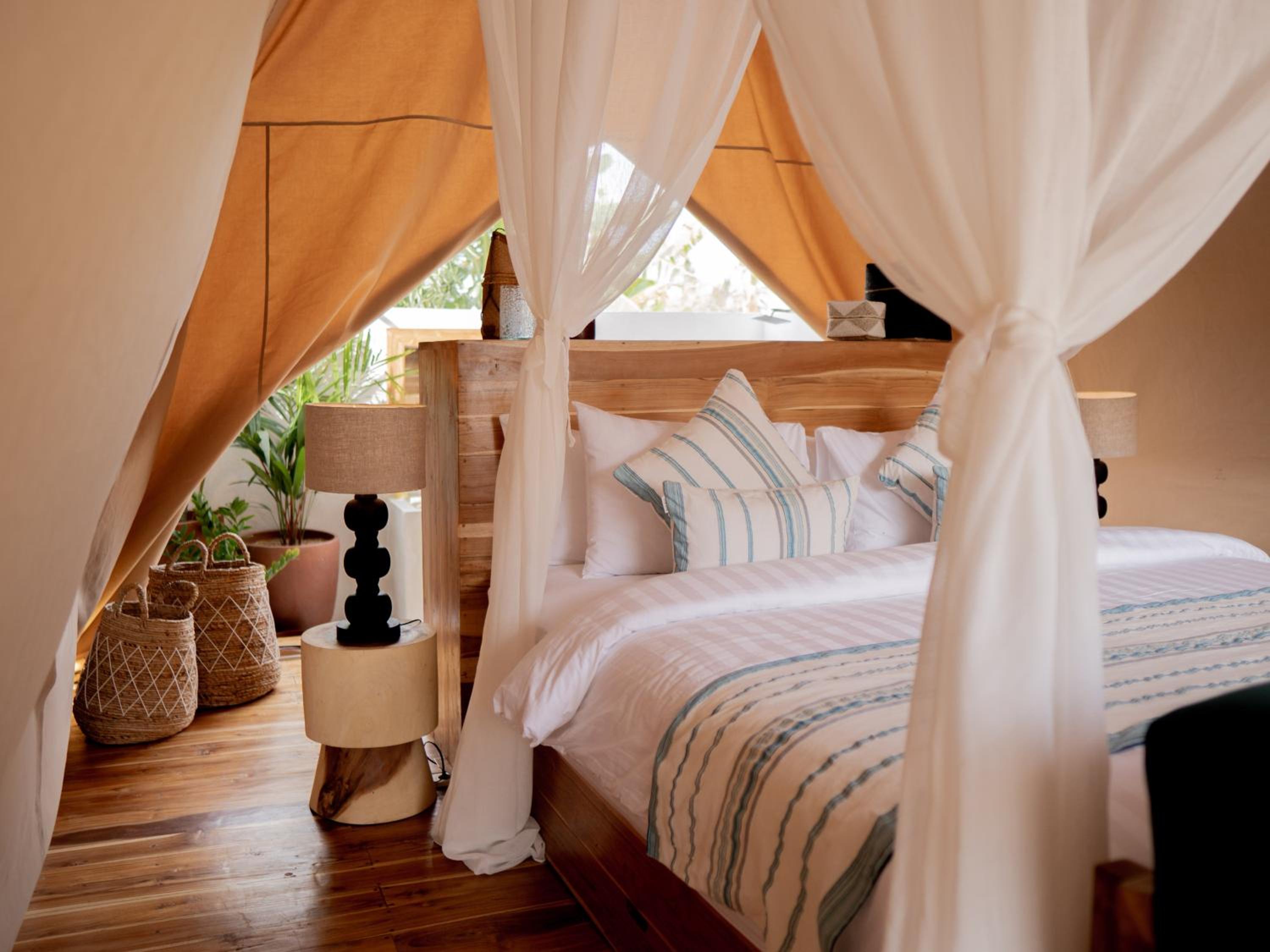 Glamping Pool View - Free Village Tour