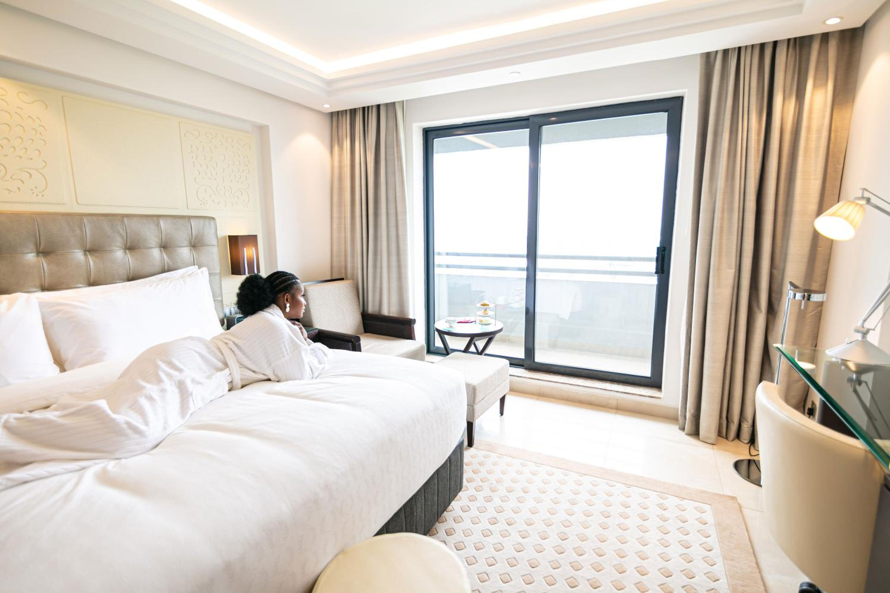 Premium Junior Suite photo 2