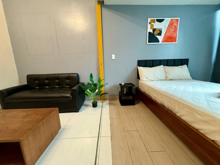 One-Bedroom Apartment - Photo 5