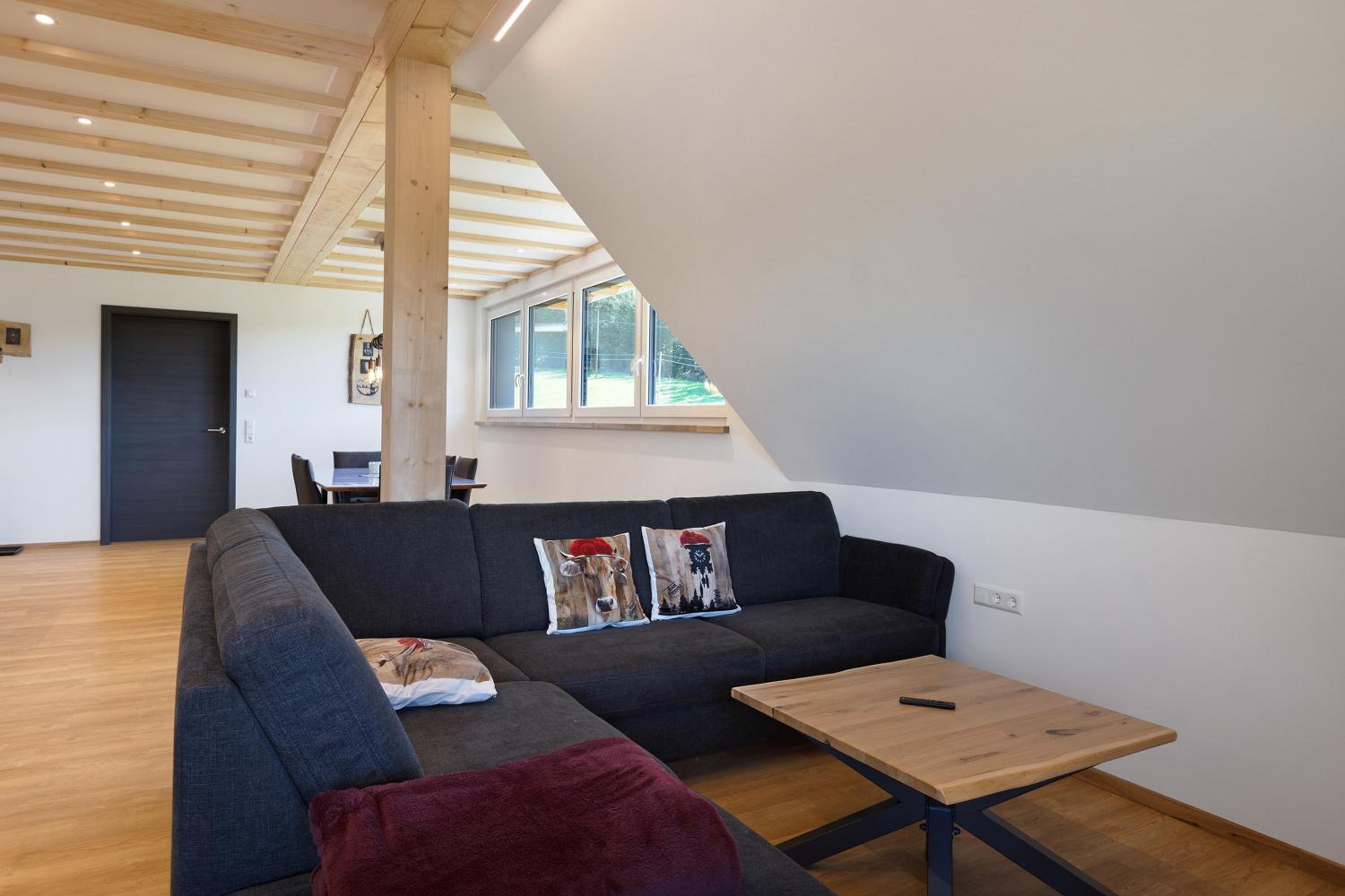 Three-Bedroom Premium Apartment with Balcony photo 1