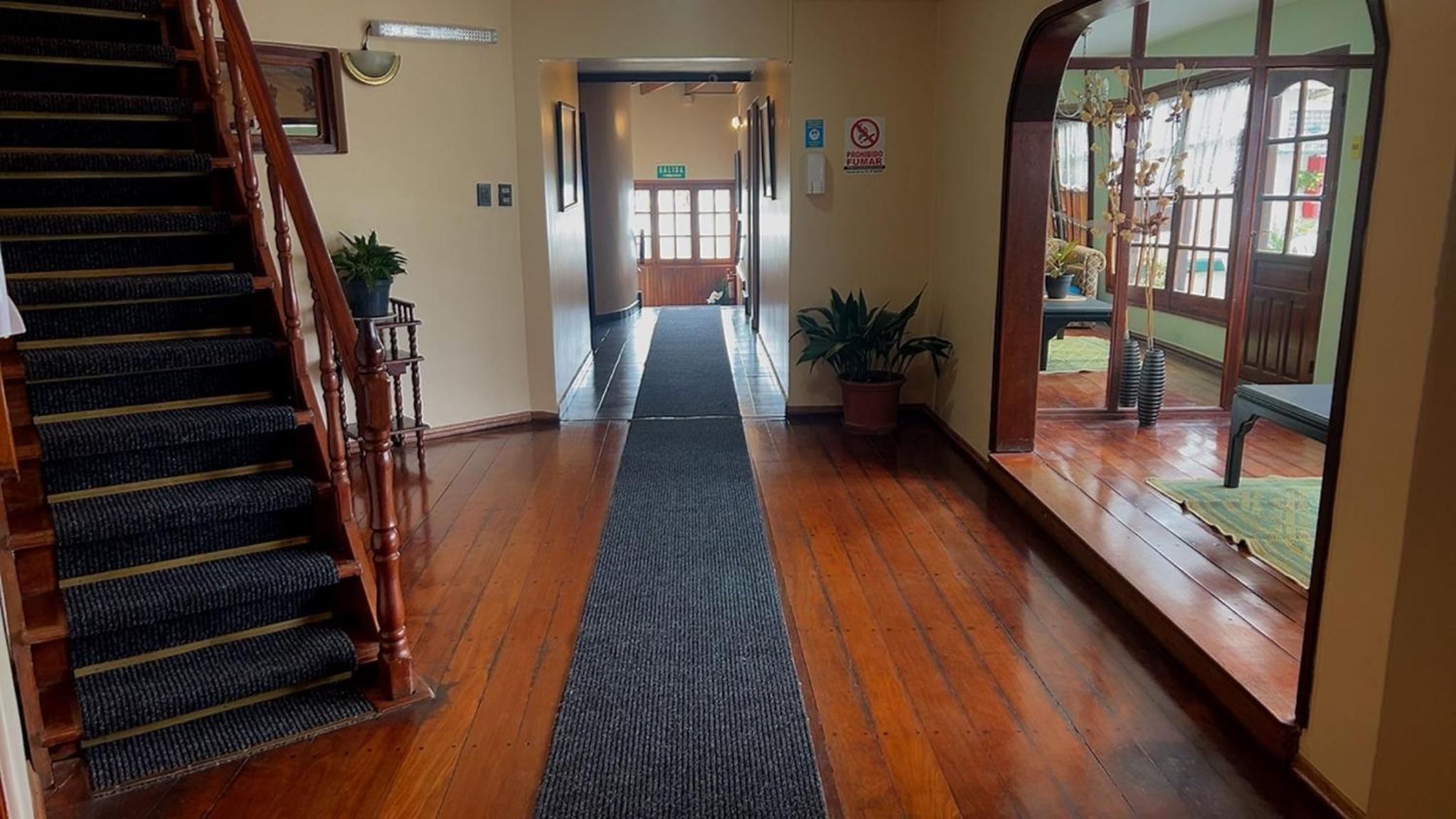 Basic Triple Room photo 2