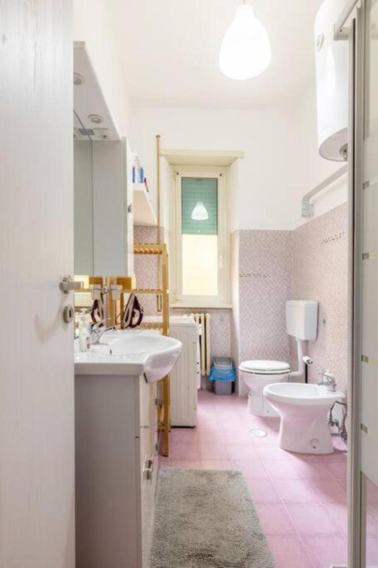 Standard Double Room with Shared Bathroom photo 2