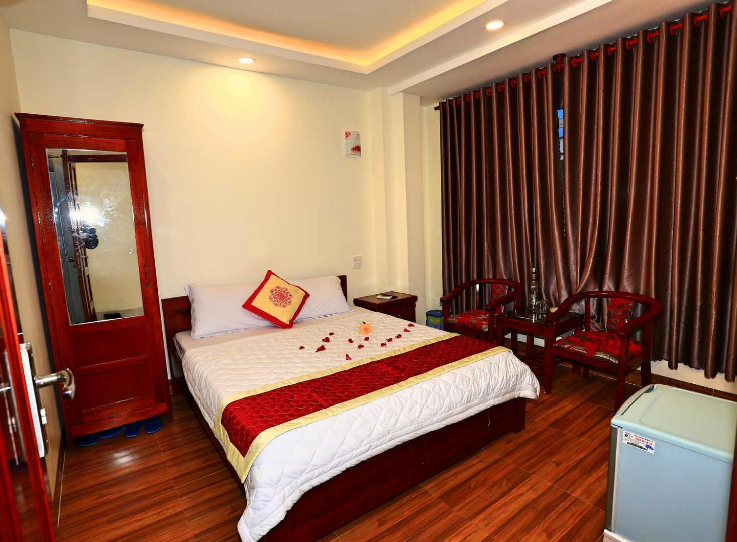 Standard King Room photo 2