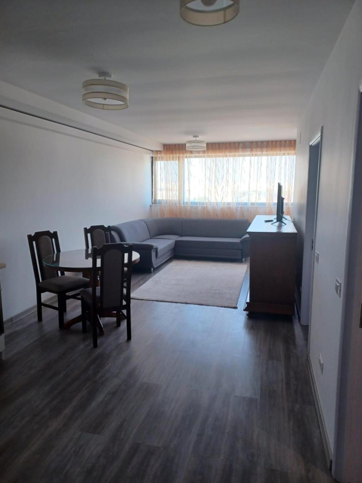 One-Bedroom Apartment photo 3