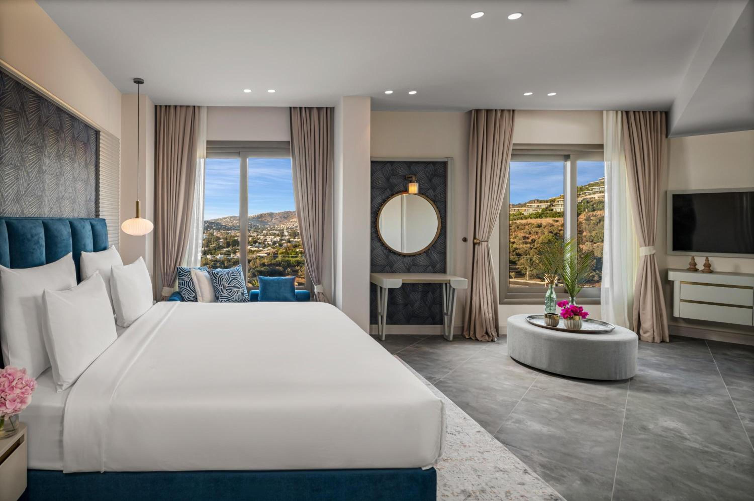 Sea View Deluxe Room - Photo 2