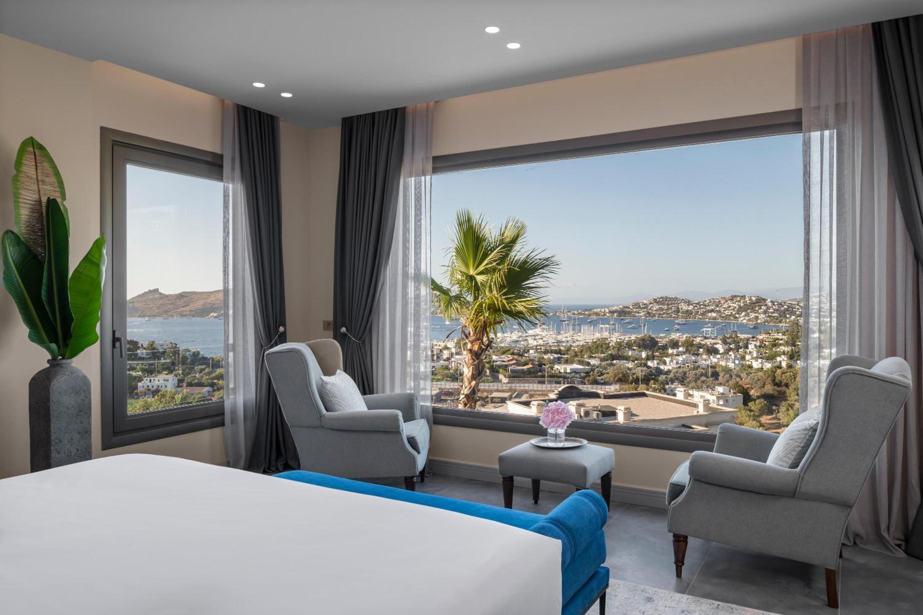 Sea View Premium Room - Photo 5