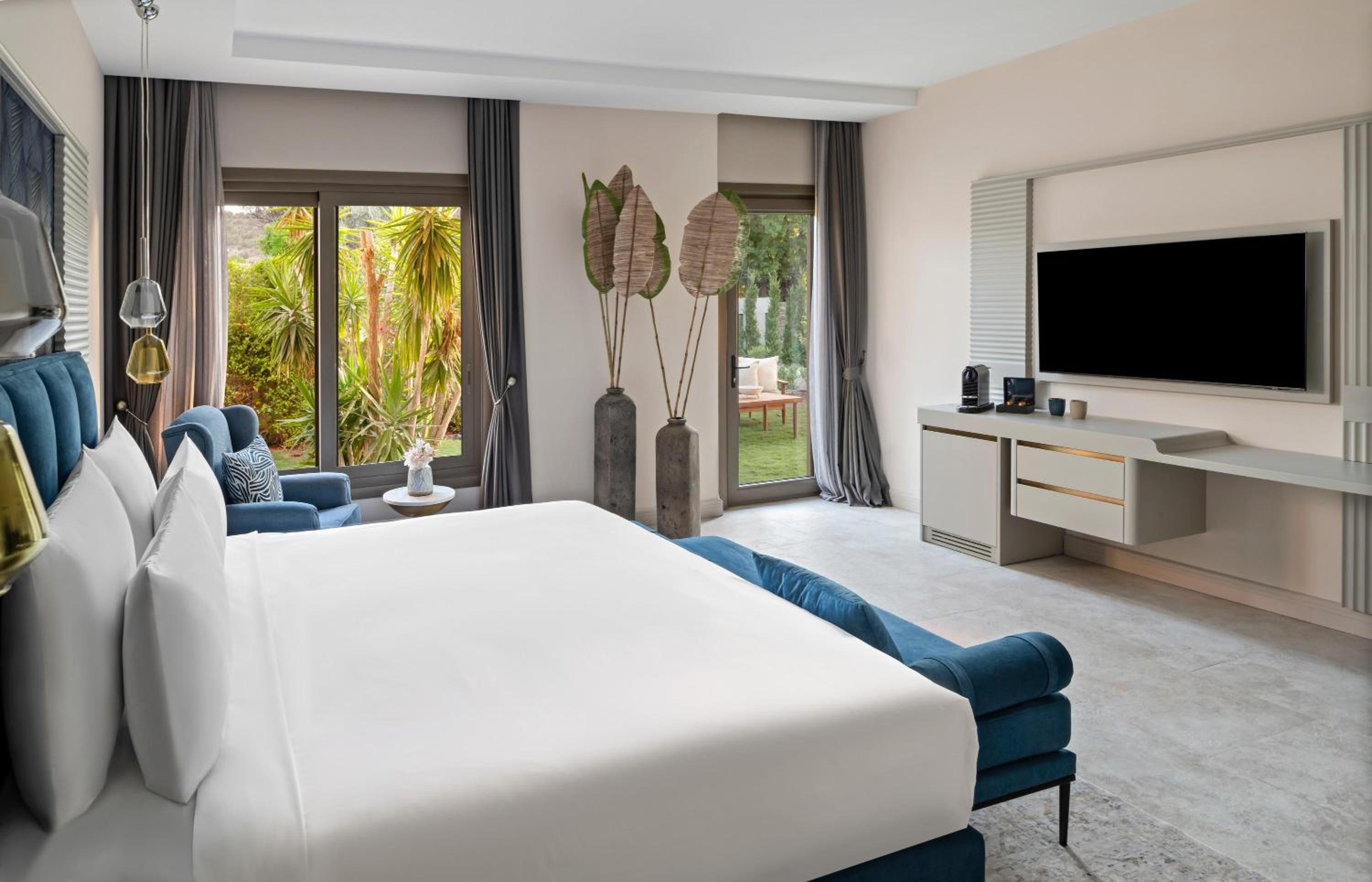 Sea View Premium Room With Garden Access  photo 3