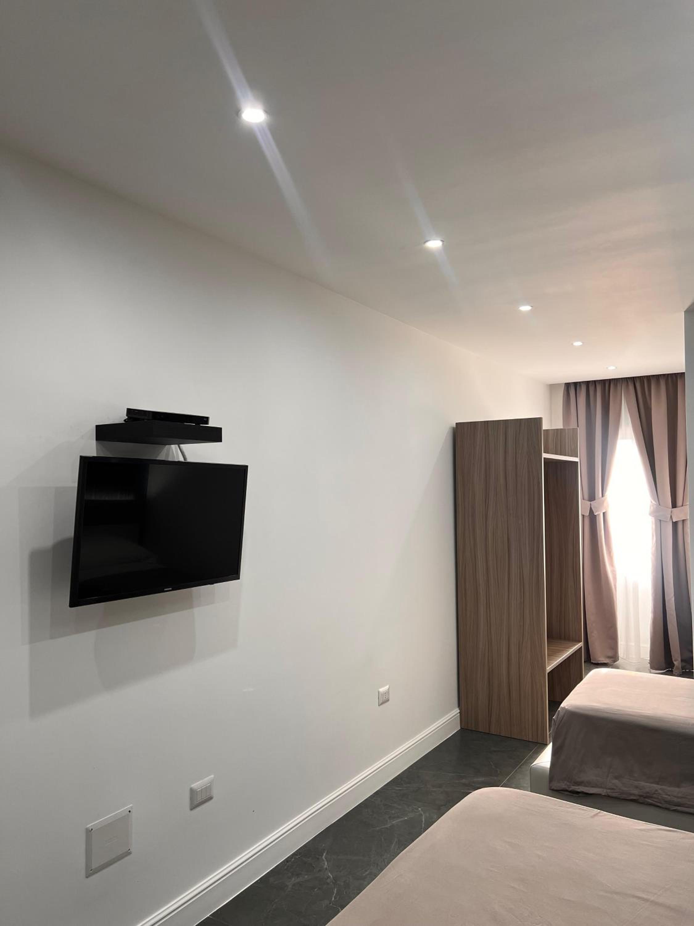 Superior Triple Room - Photo 2